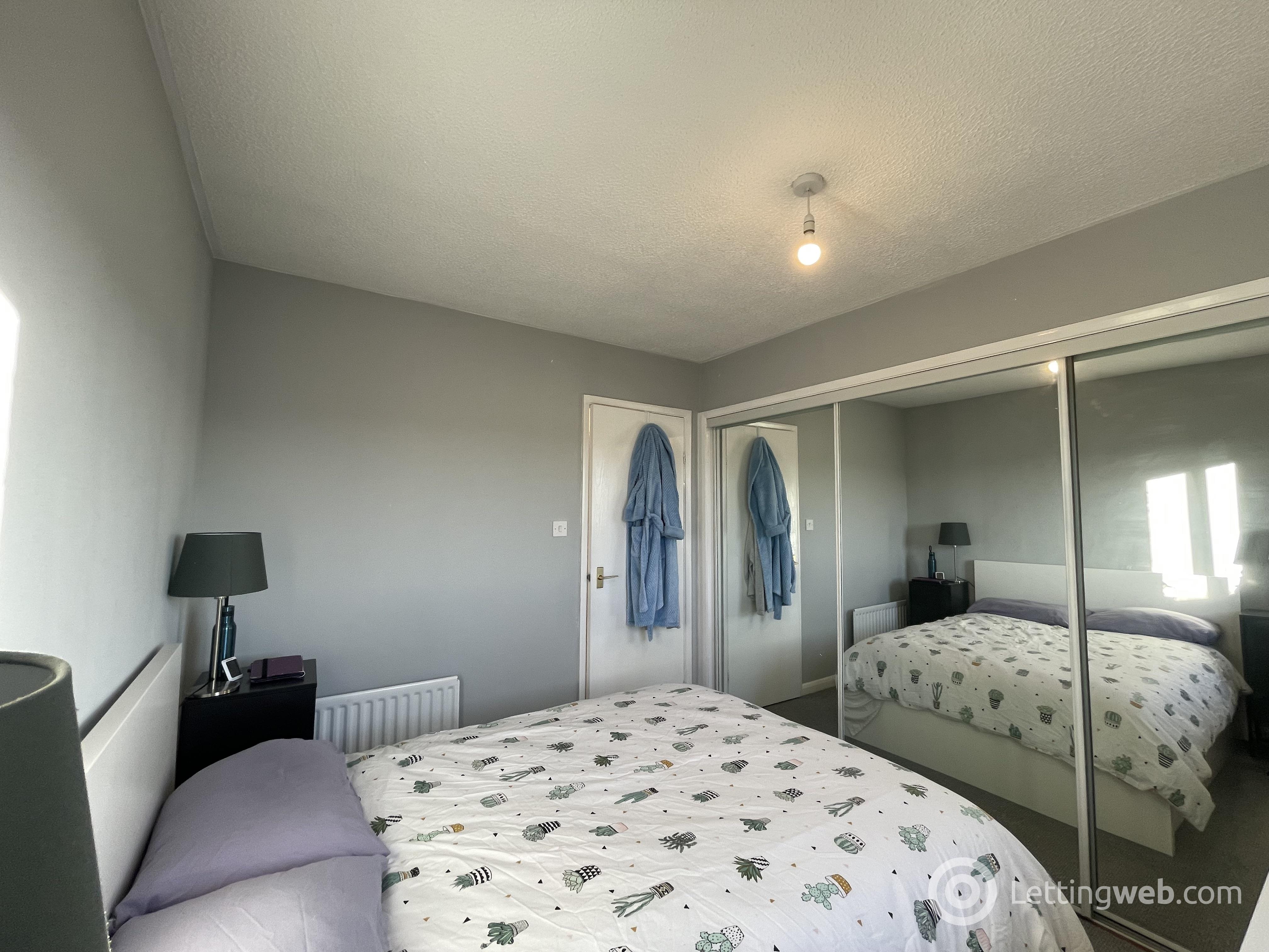 Property to rent in 263/8 Gogarloch Syke
