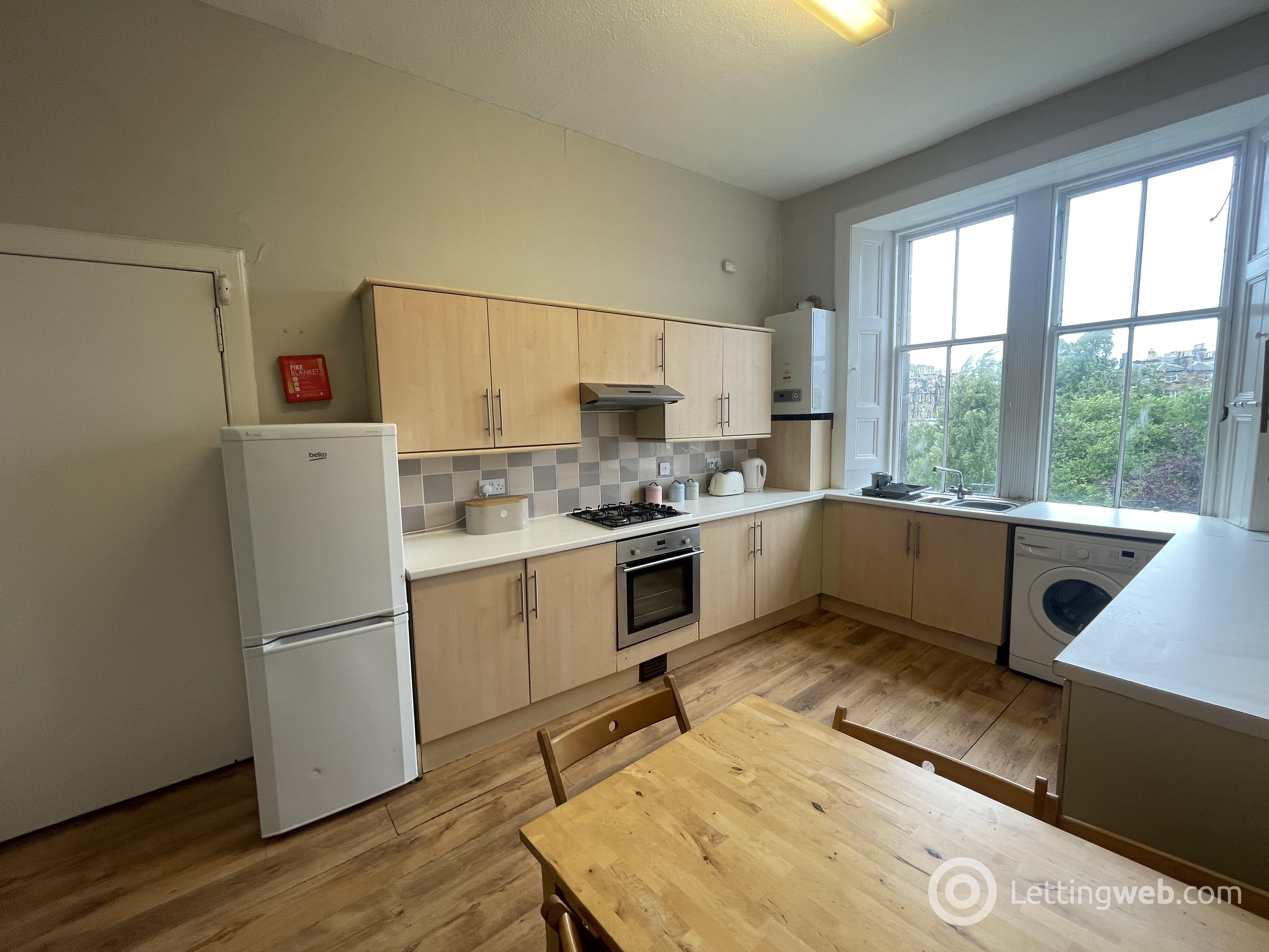Property to rent in 85/5 Haymarket Terrace