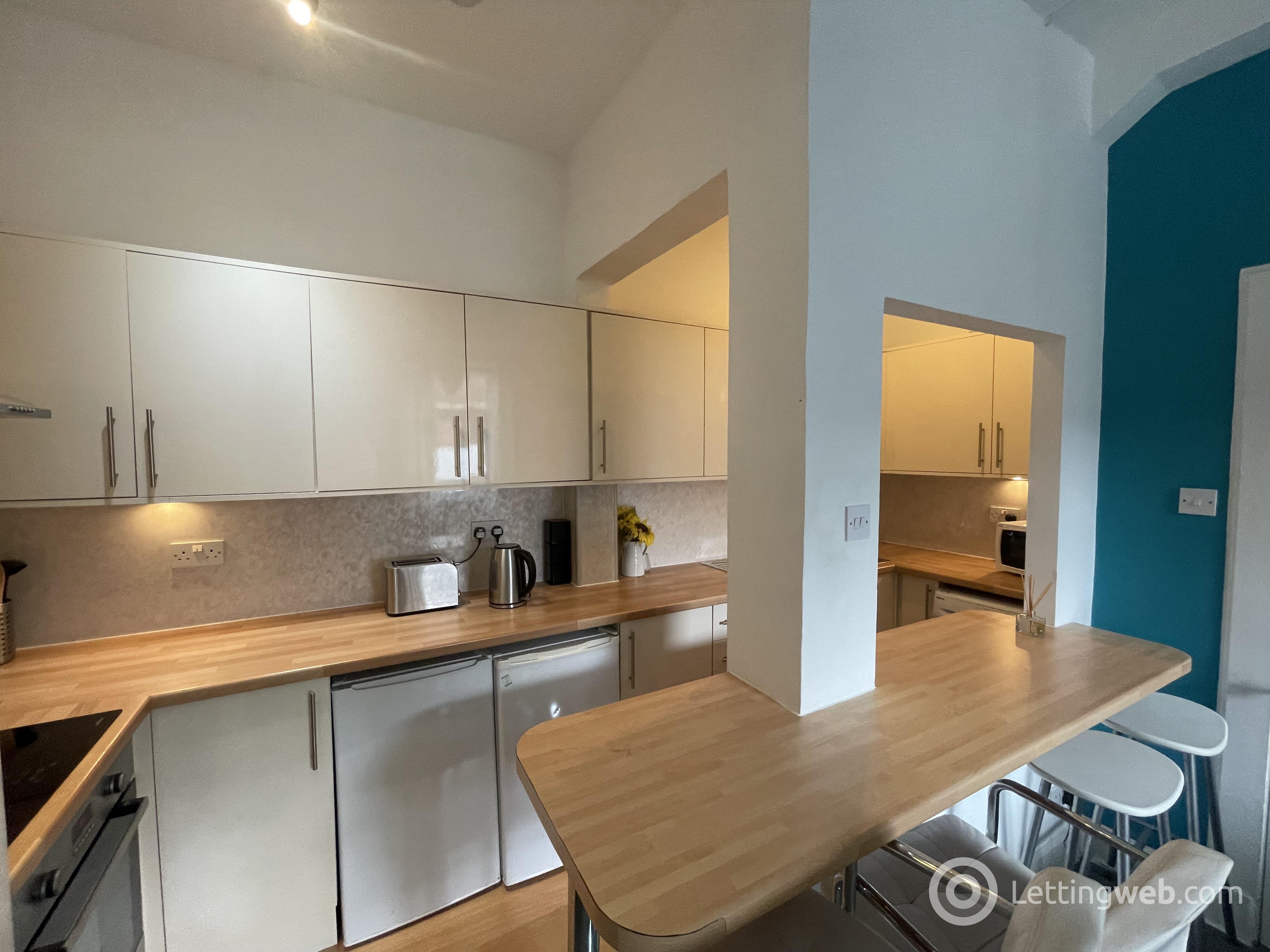 Property to rent in 6/1 Moat Terrace