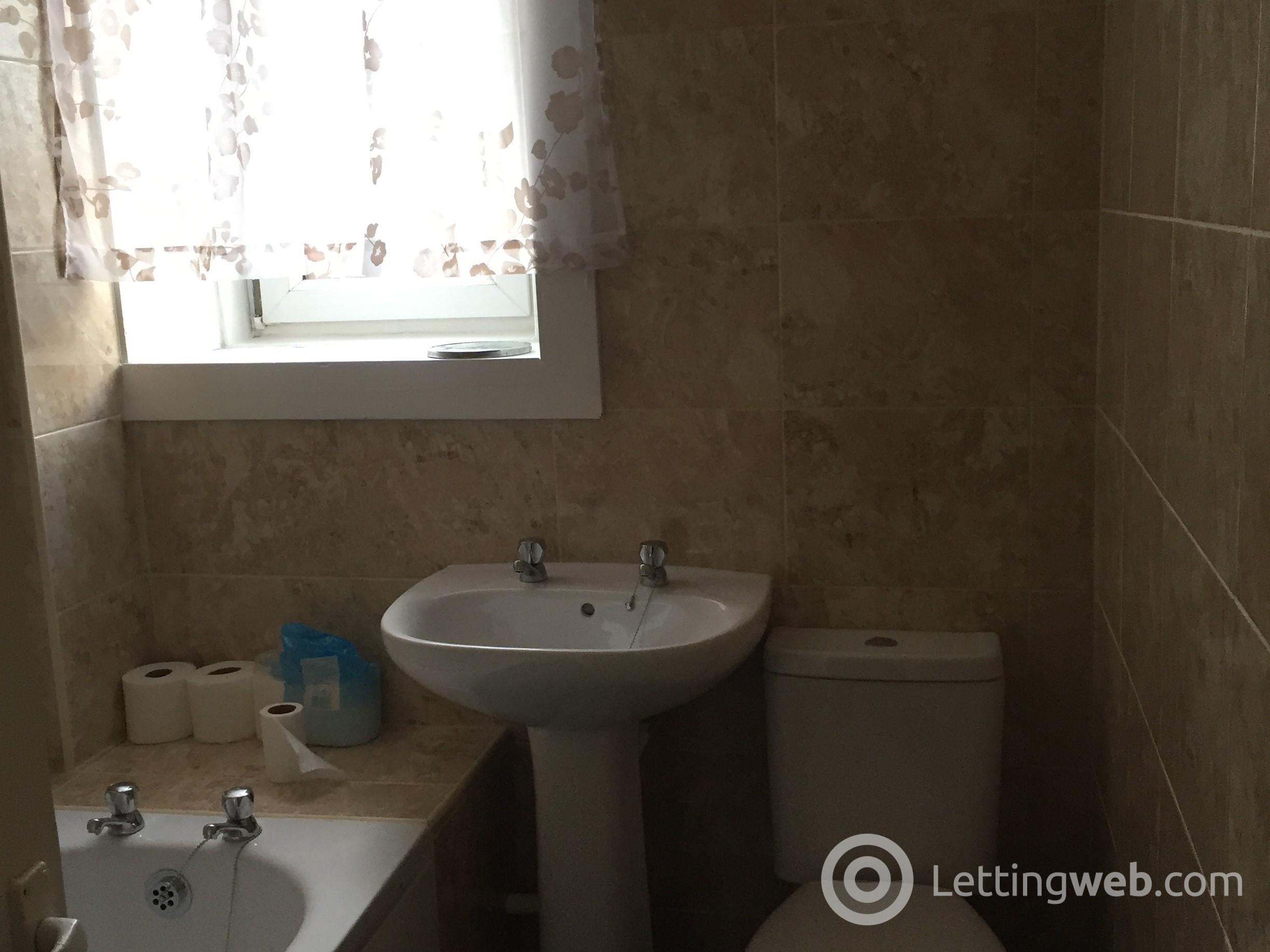 Property to rent in Irvine Road, Crosshouse, by Kilmarnock