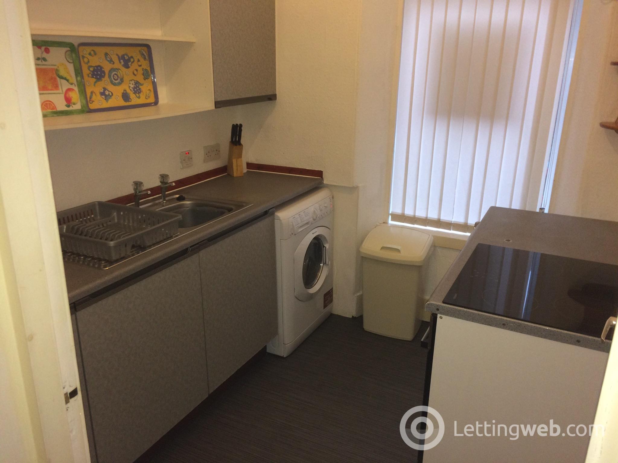 Property to rent in 1 James Street