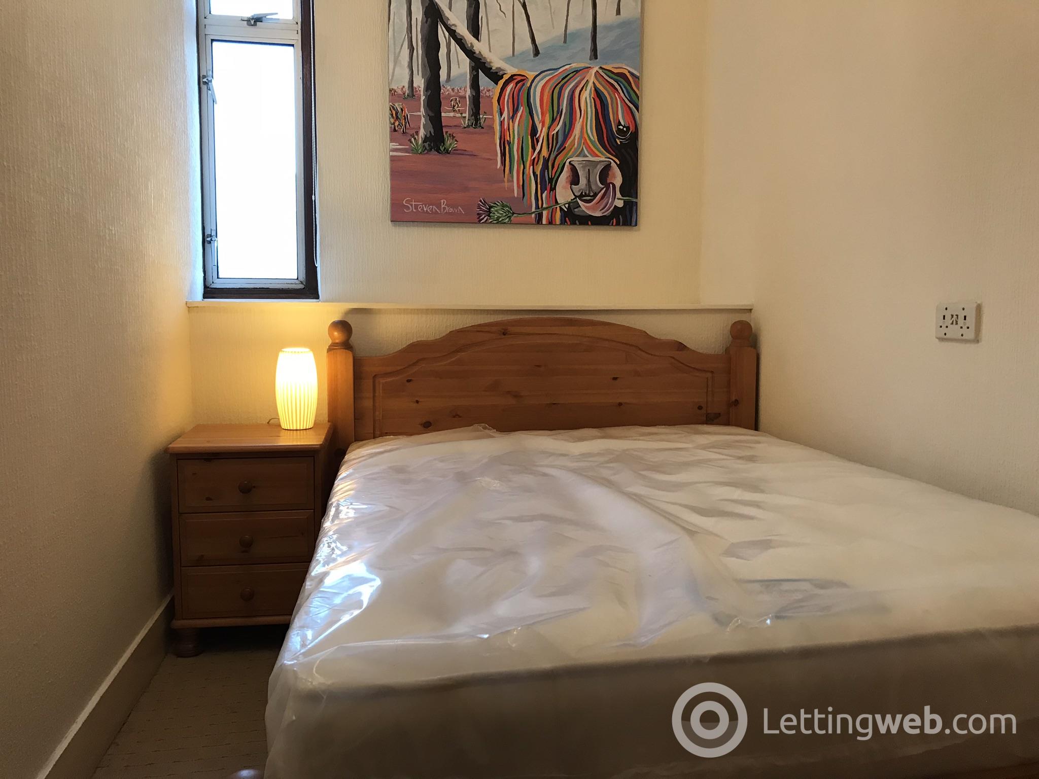 Property to rent in 72 Esslemont AV