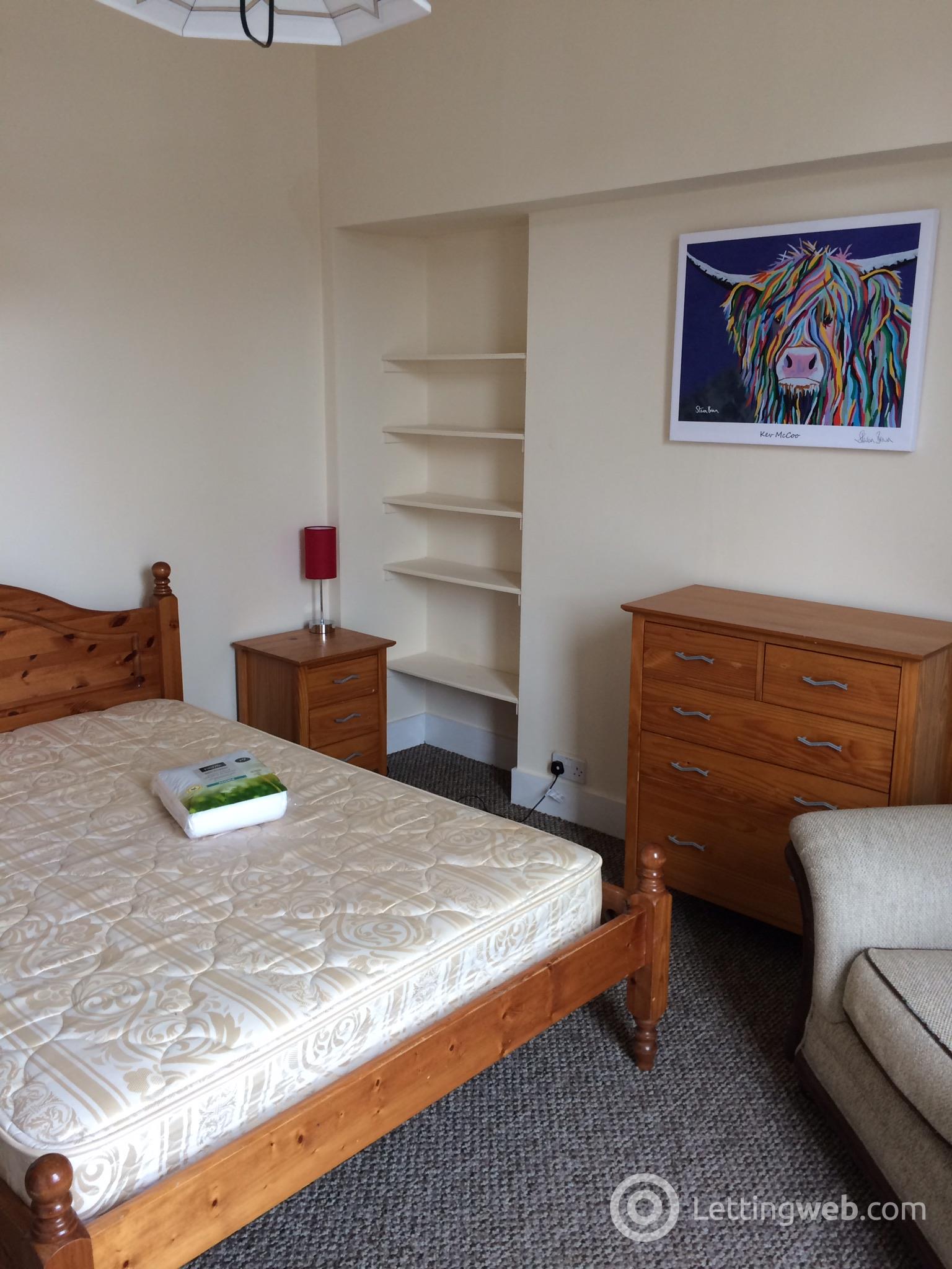 Property to rent in 11 Summerfield Place
