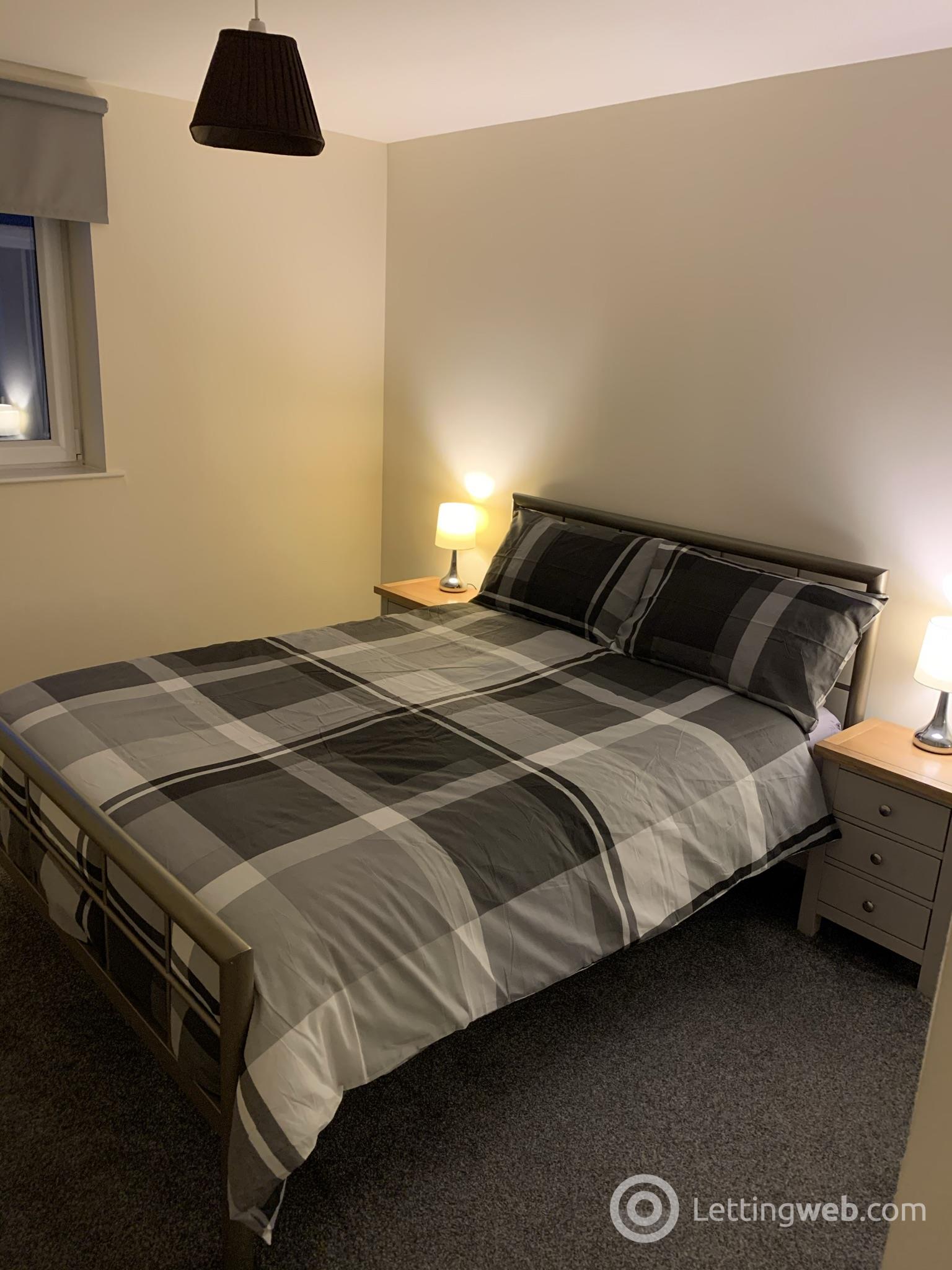 Property to rent in 24e James St