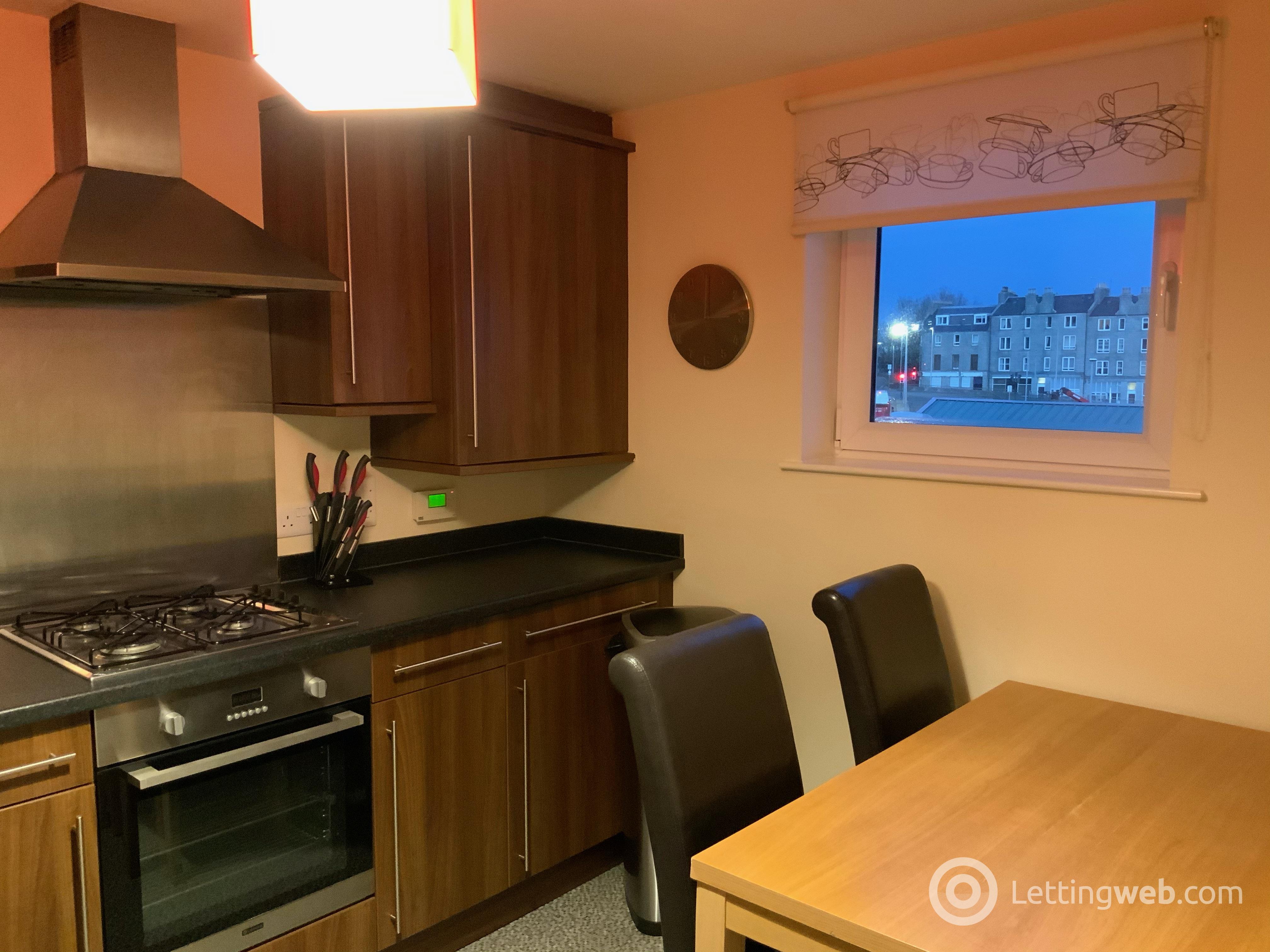 Property to rent in 24e James St