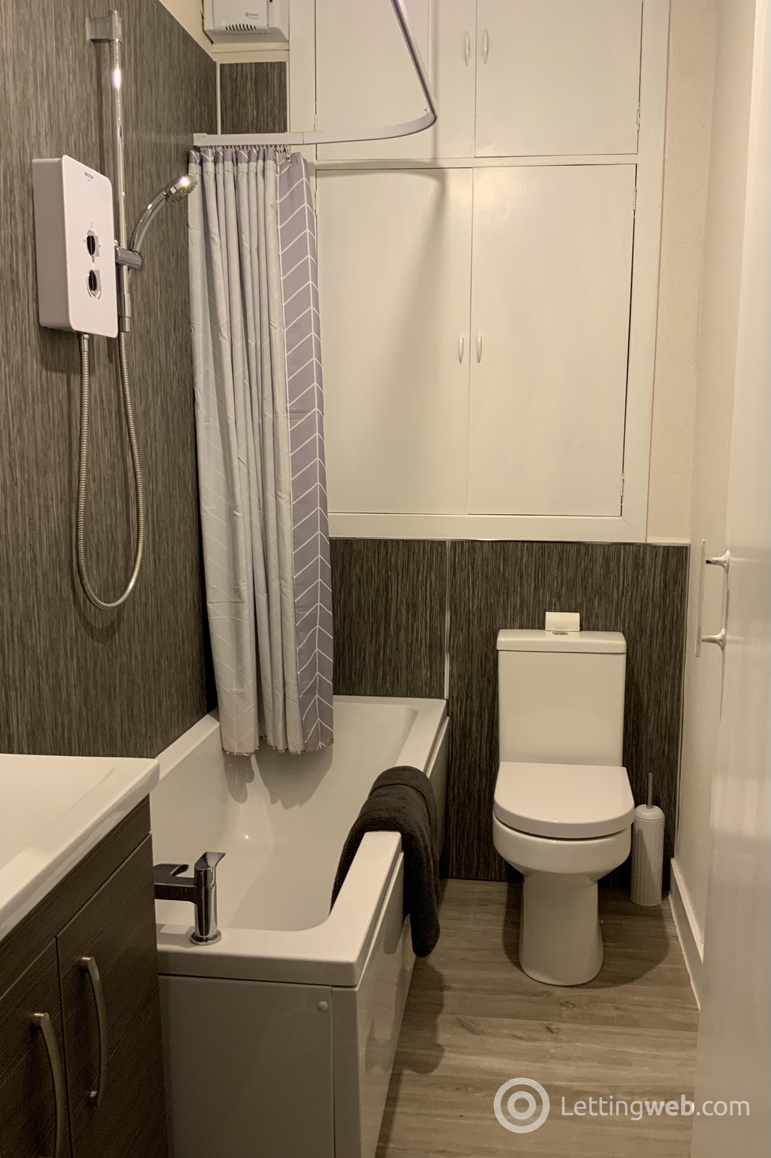 Property to rent in 51b Ashvale Pl, City Centre