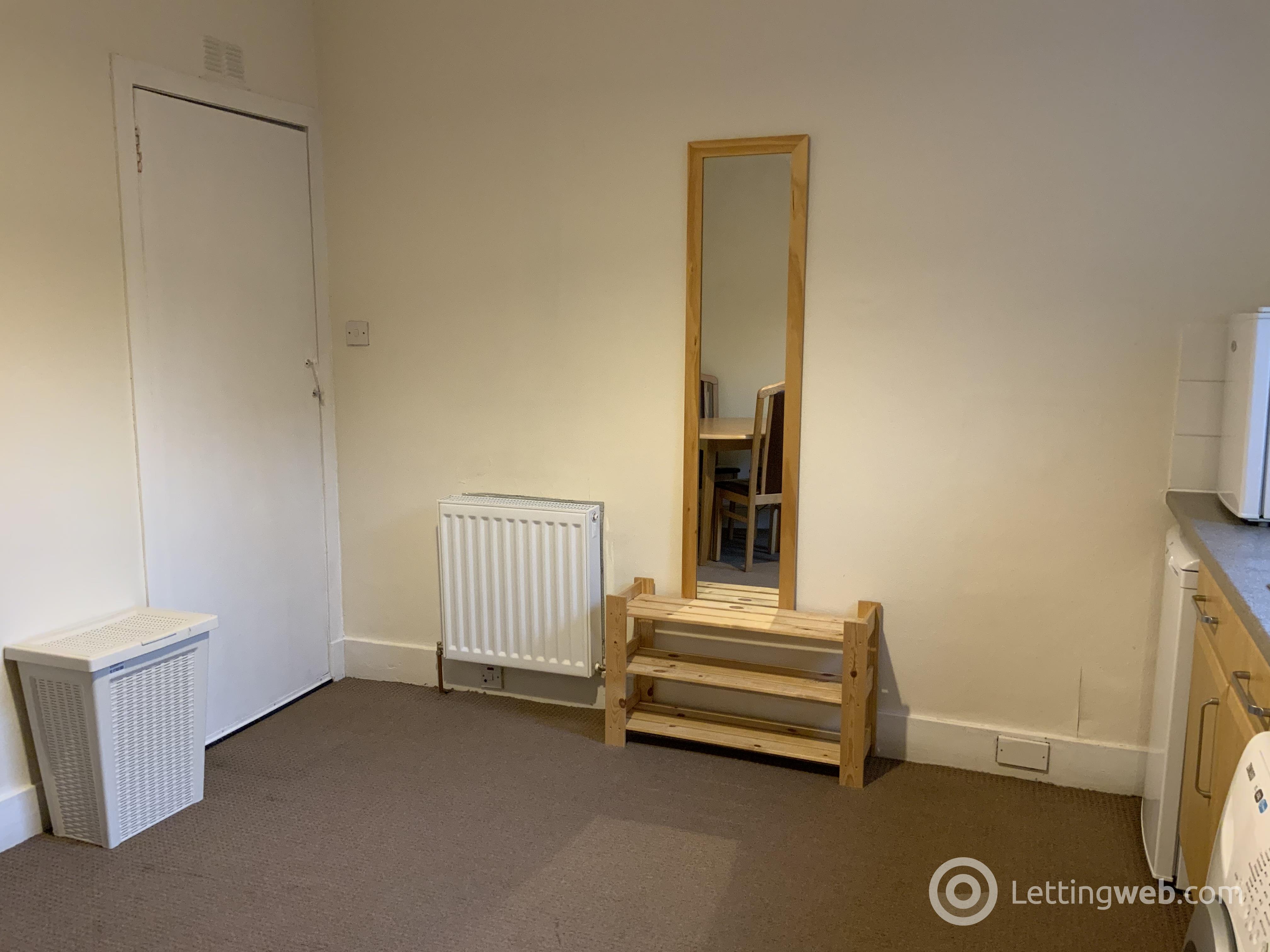 Property to rent in 51b Ashvale Pl, City Centre