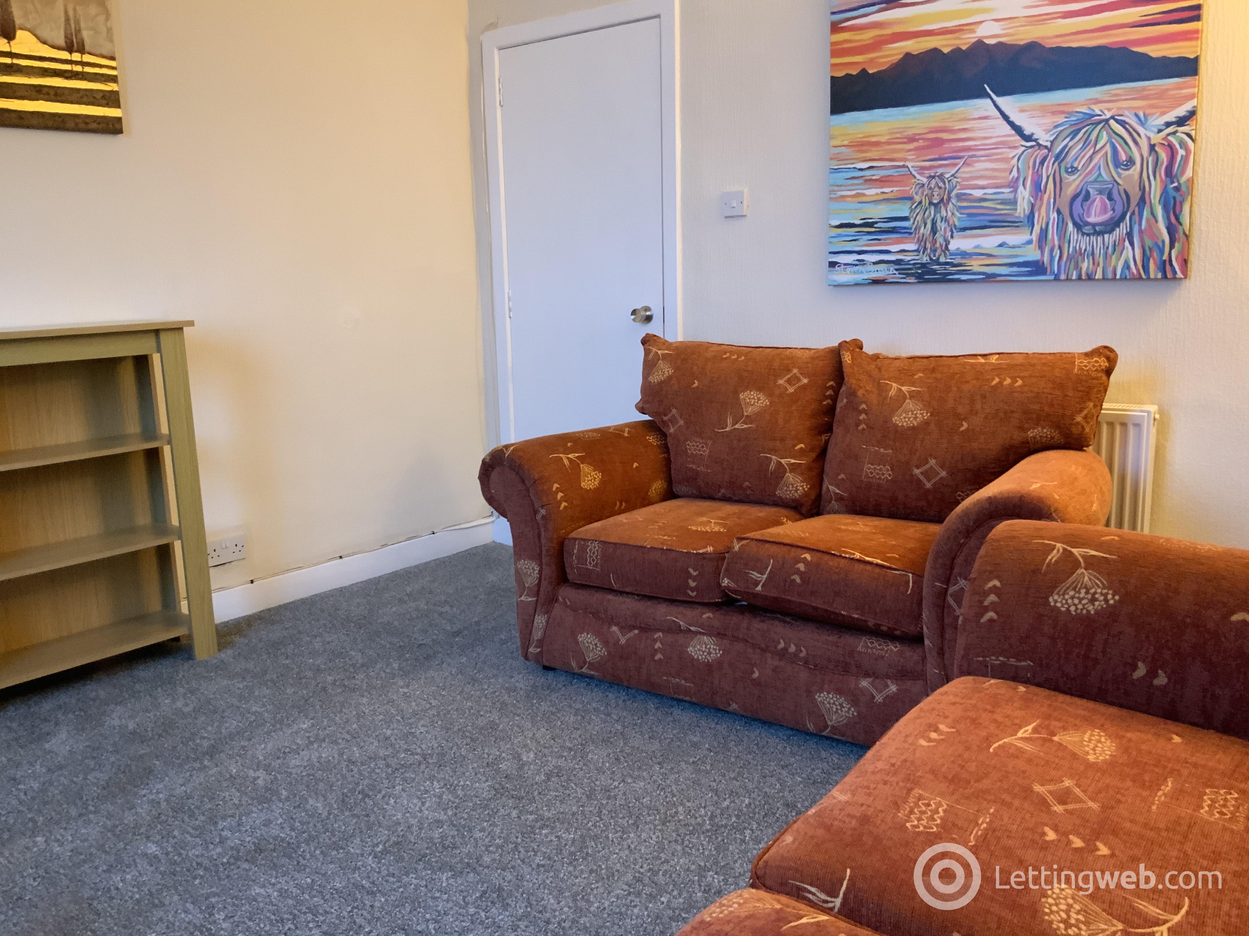 Property to rent in 72 Esslemont AV