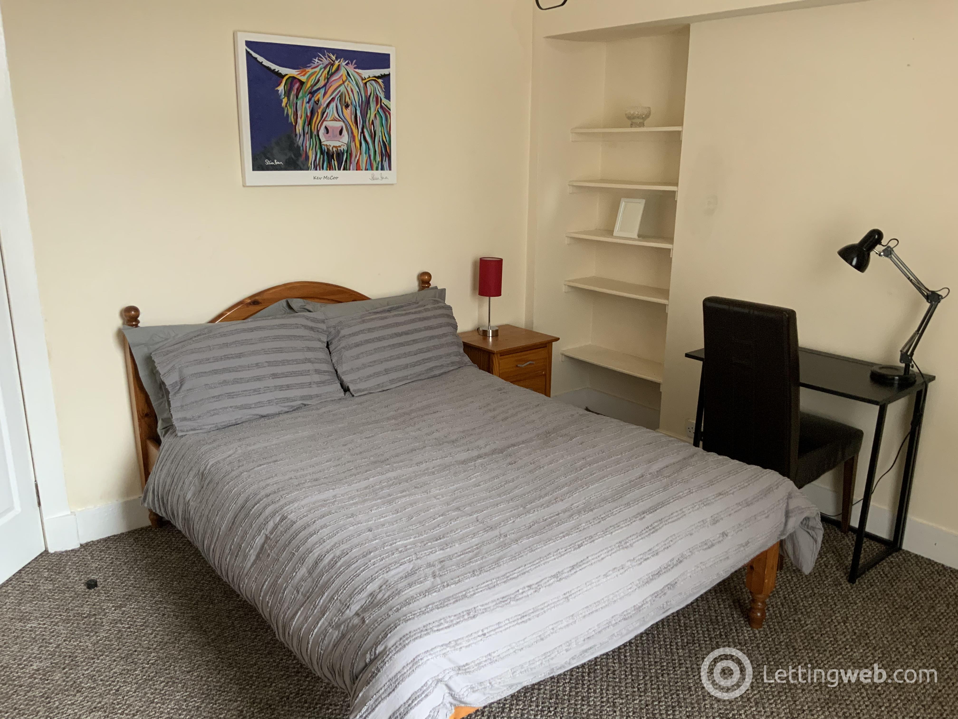 Property to rent in 11 Summerfield Place
