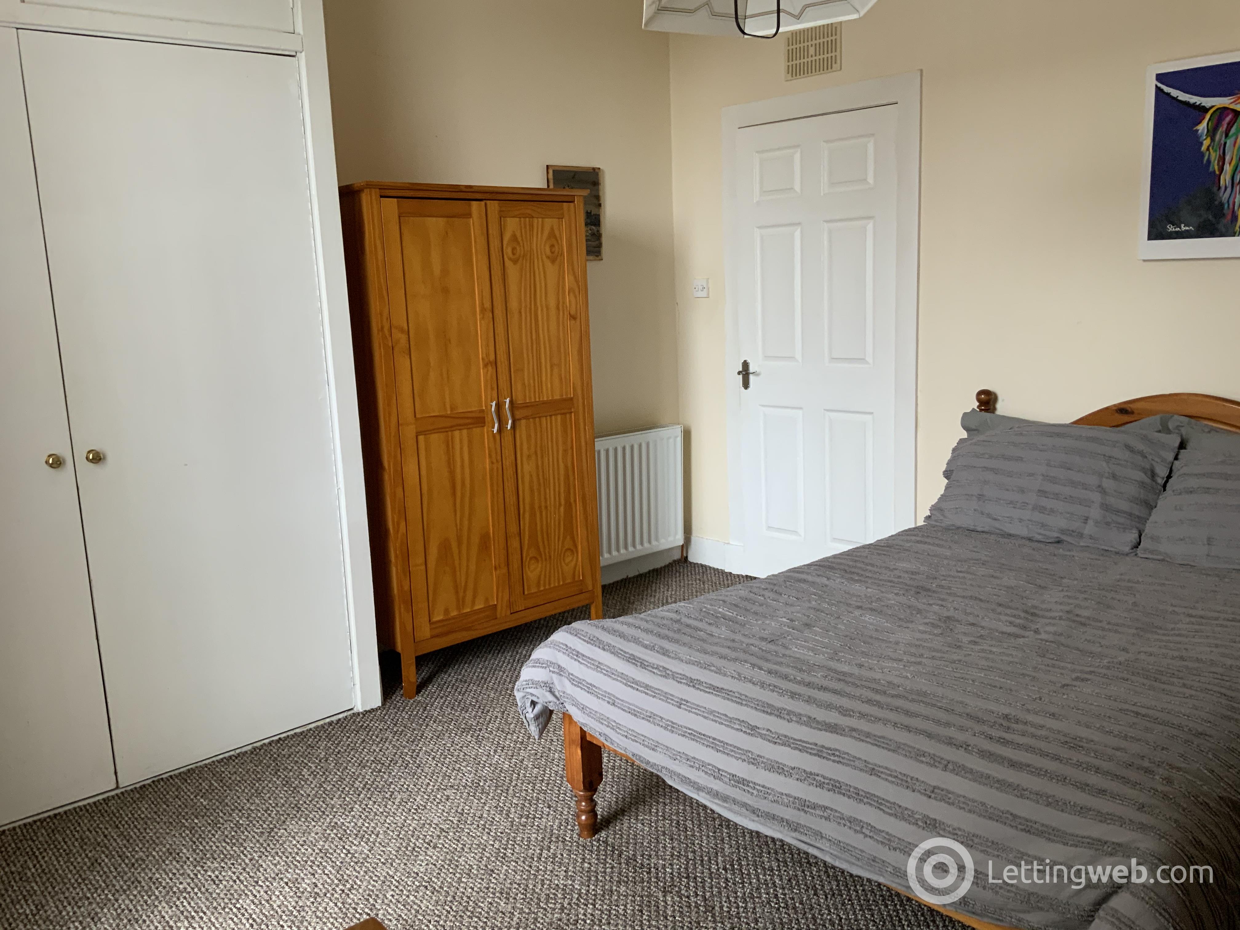 Property to rent in 11 Summerfield Place
