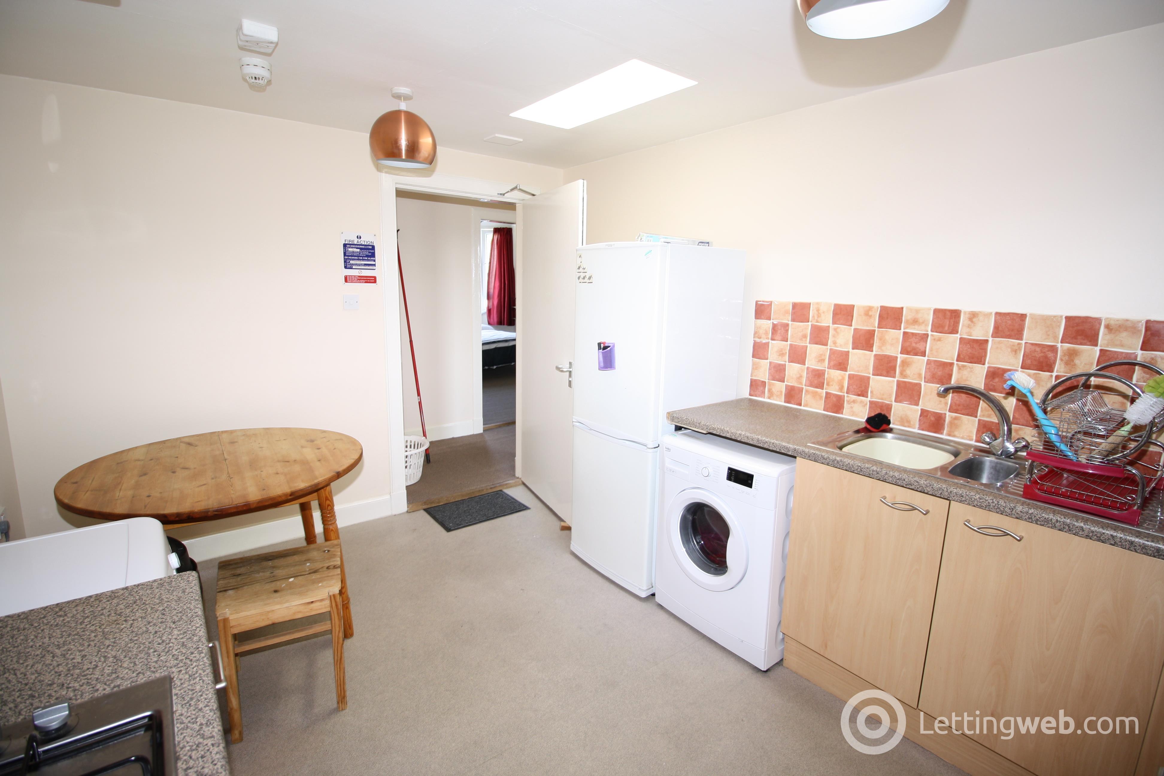 Property to rent in 3/3, 1 Dudhope Street, Dundee, DD1 1JZ