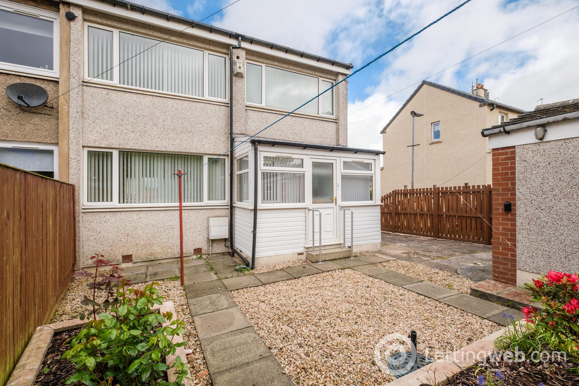 Property to rent in Buchan Street