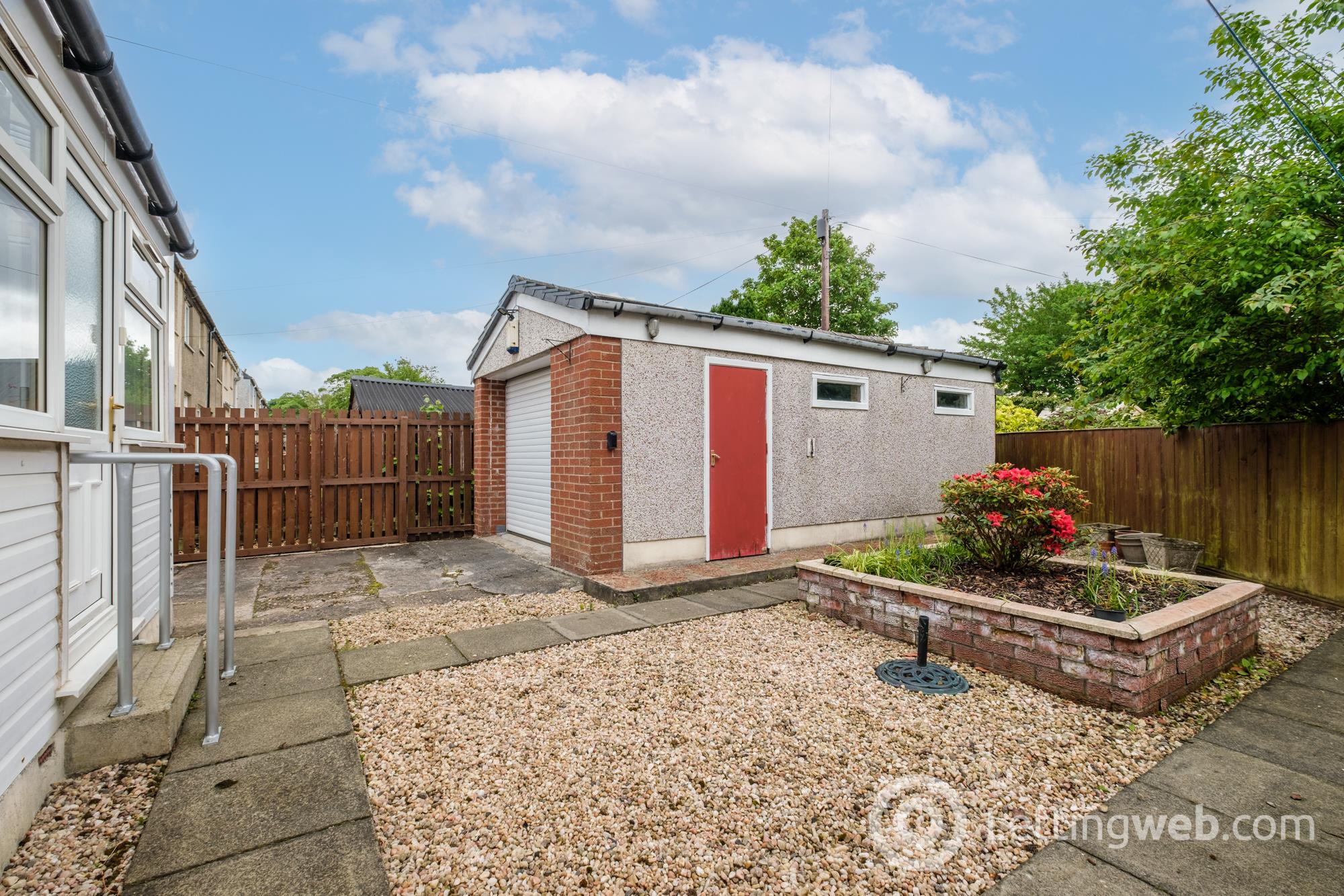 Property to rent in Buchan Street