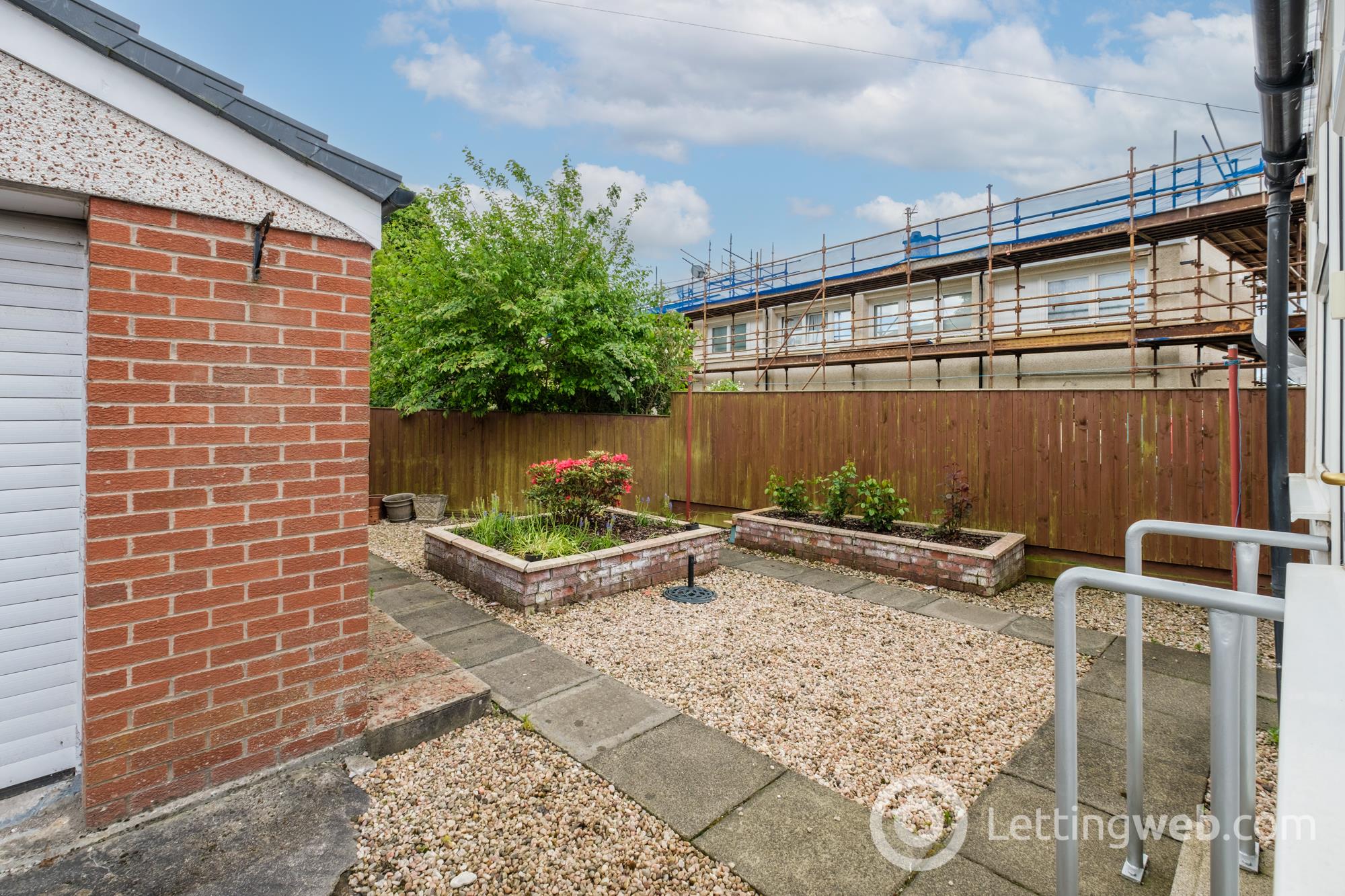 Property to rent in Buchan Street