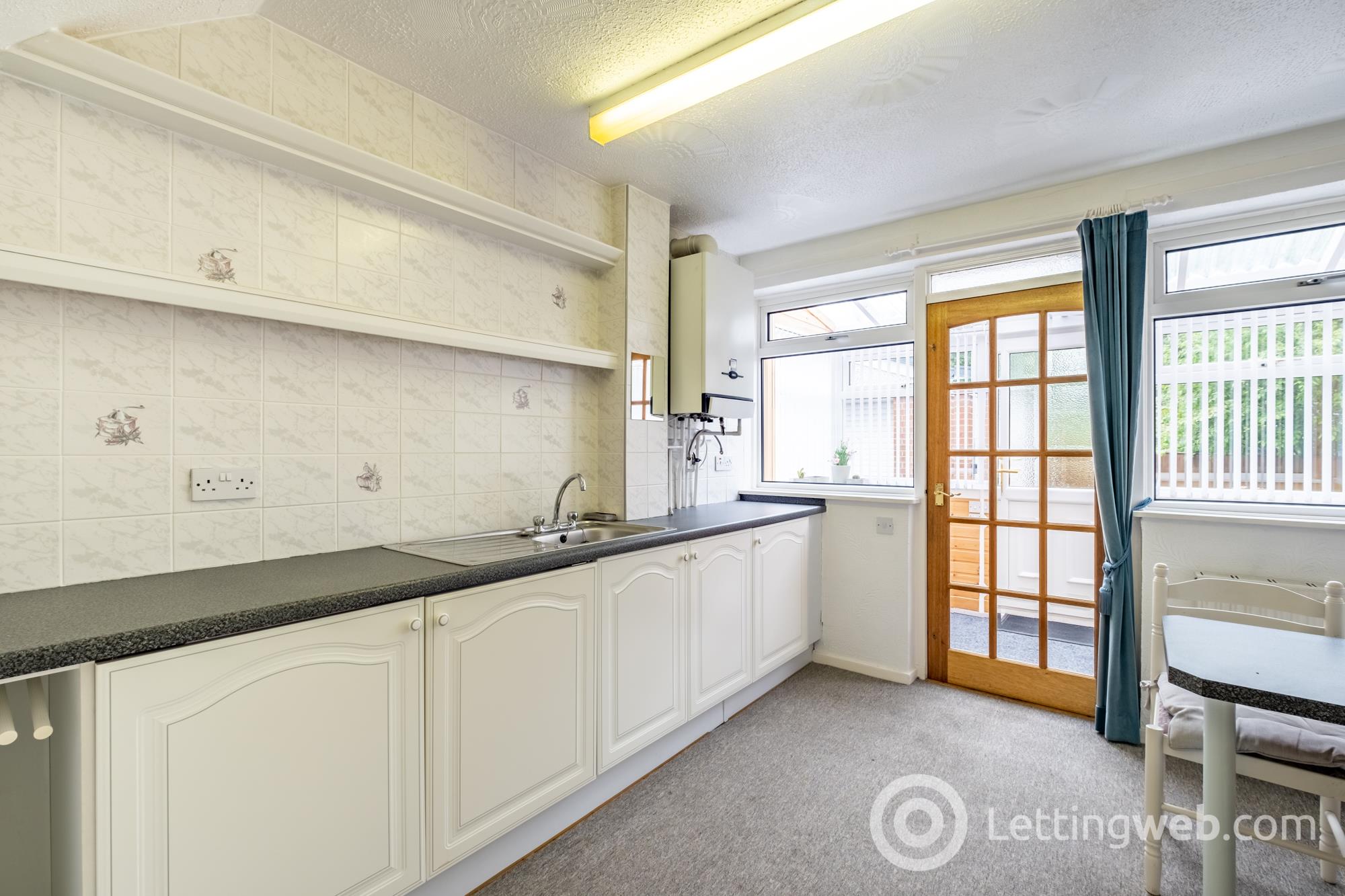 Property to rent in Buchan Street