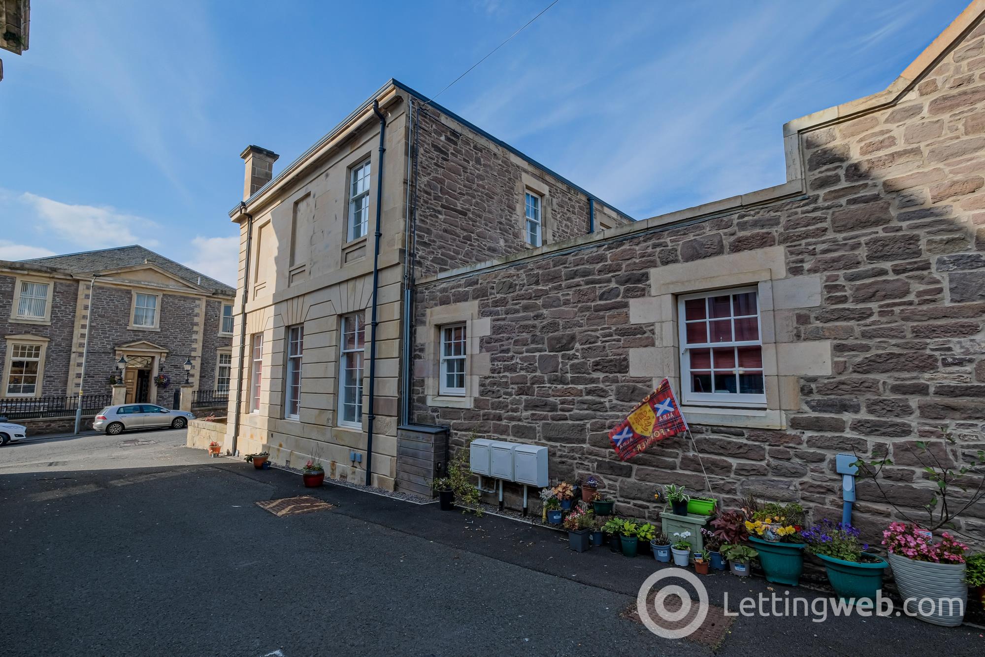 Property to rent in Hope Street Lanark