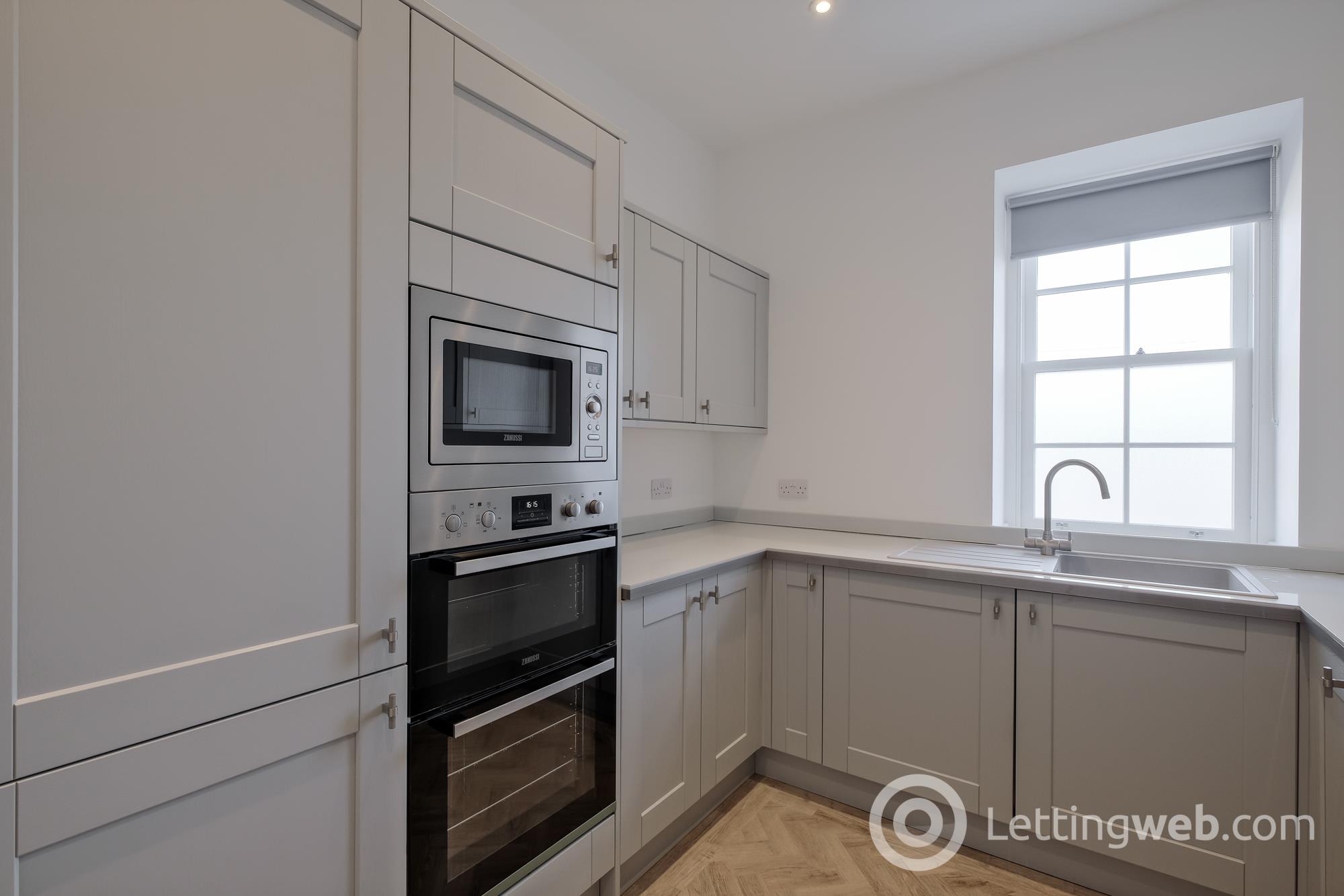 Property to rent in Hope Street Lanark
