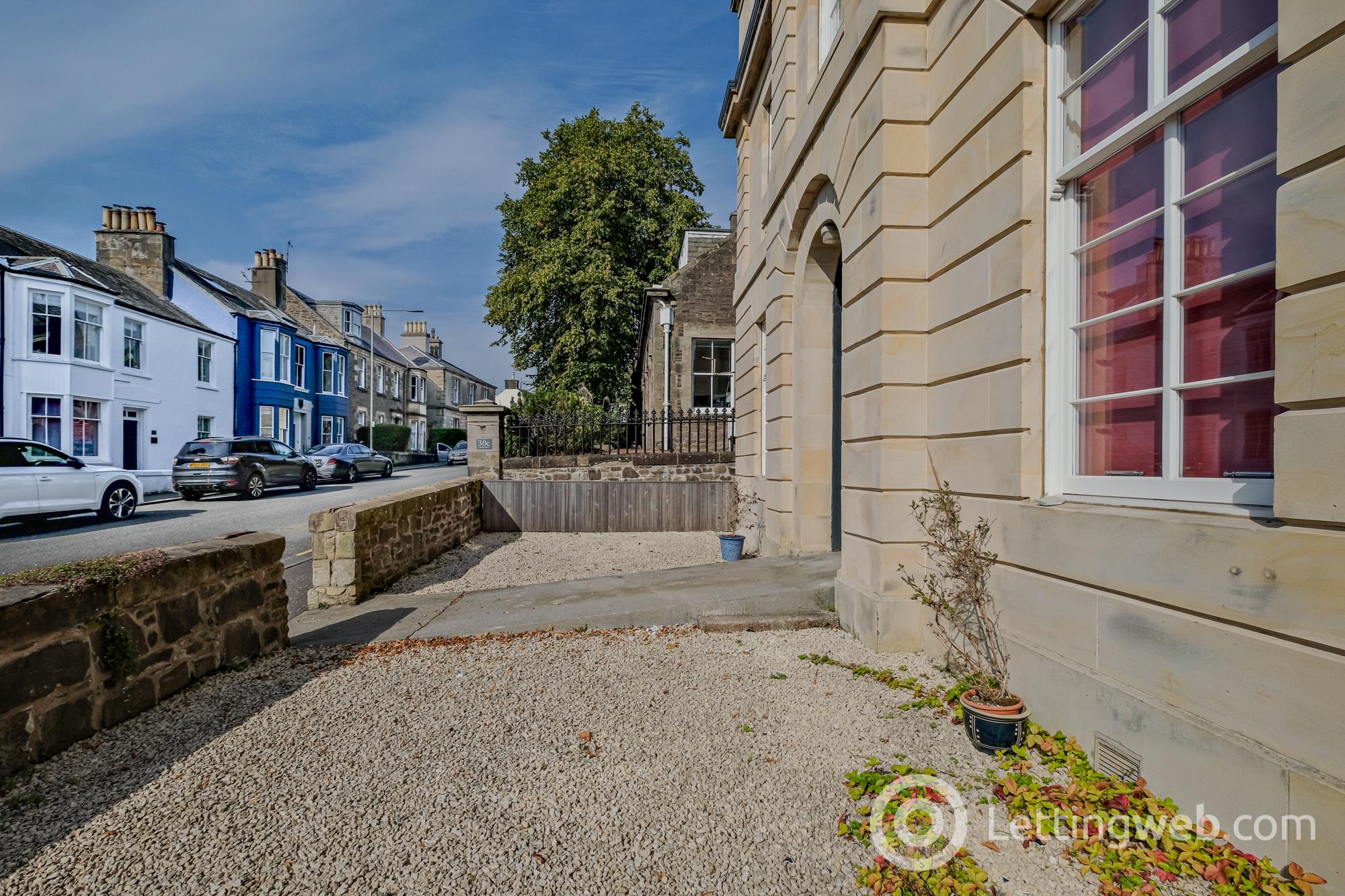 Property to rent in Hope Street Lanark