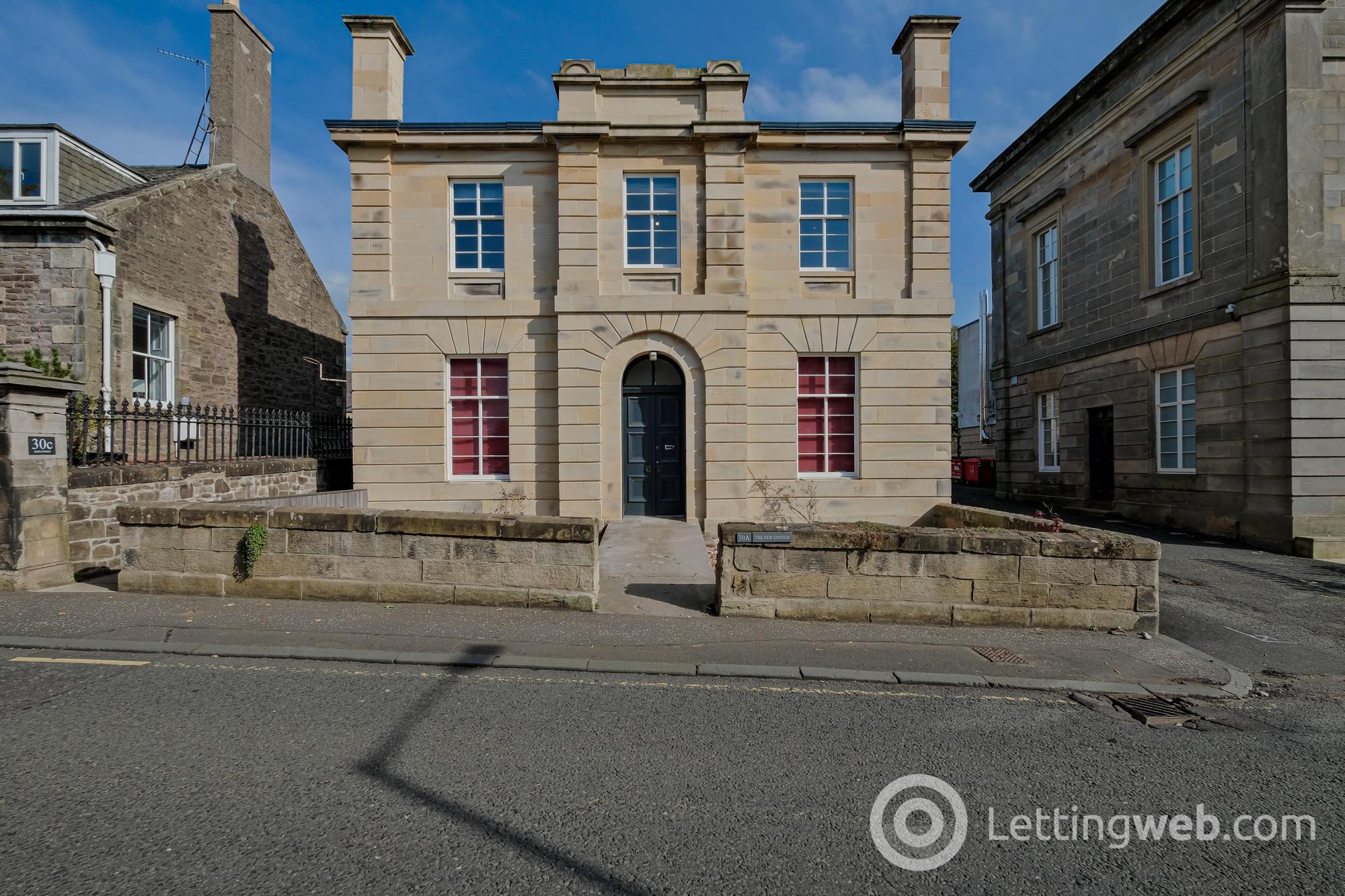 Property to rent in Hope Street Lanark