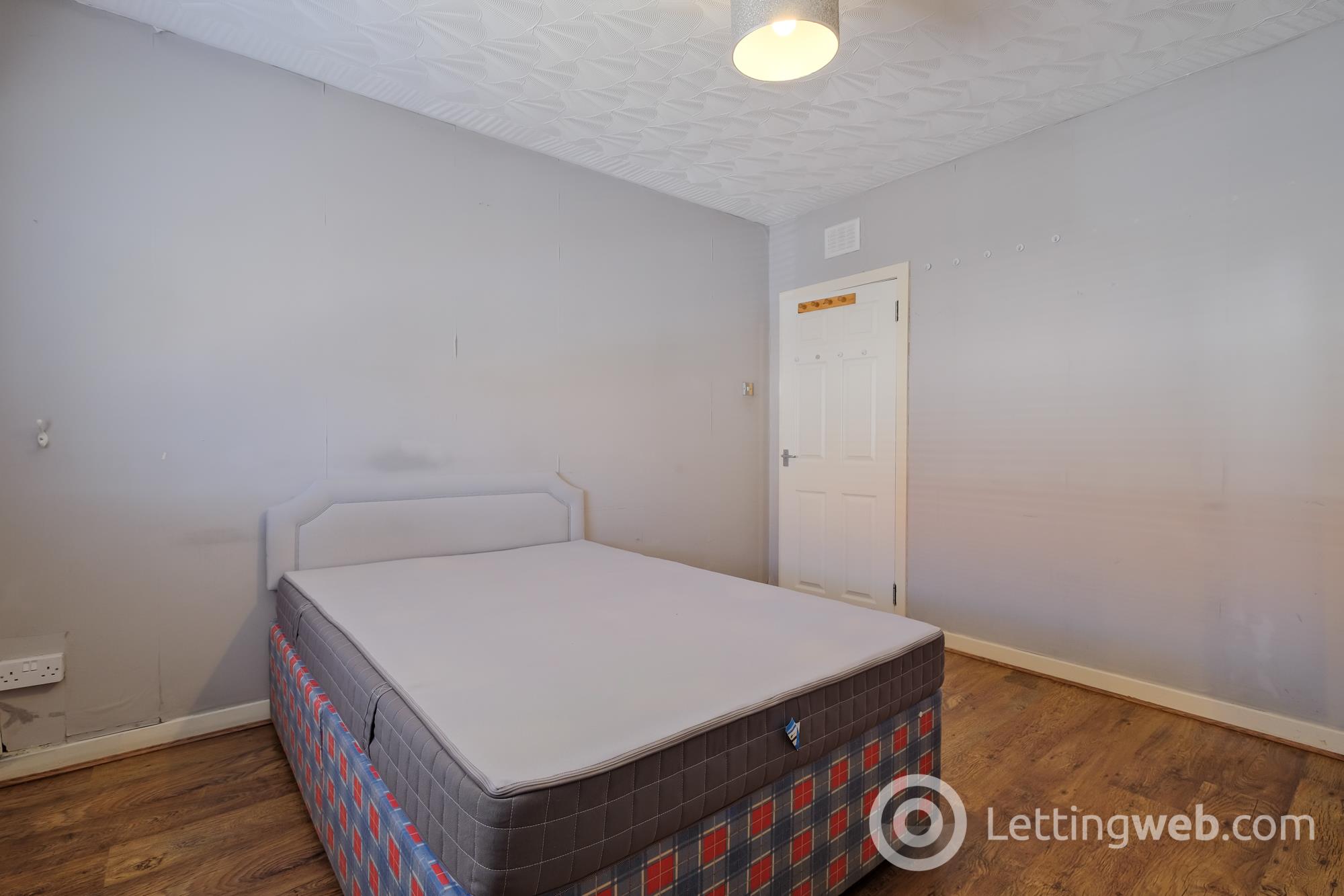 Property to rent in Bell Street Bellshill