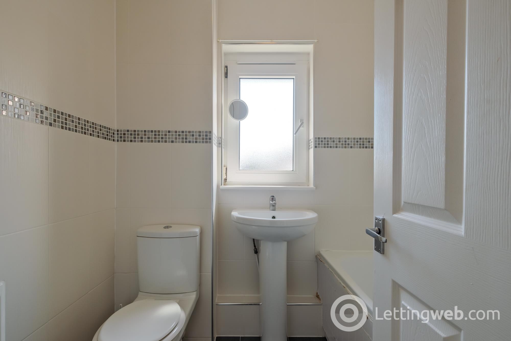 Property to rent in Bell Street Bellshill