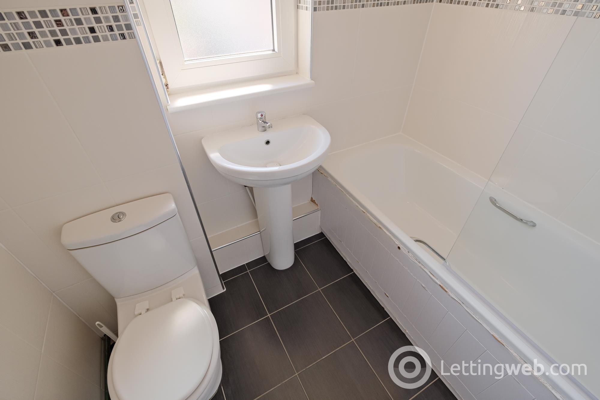 Property to rent in Bell Street Bellshill