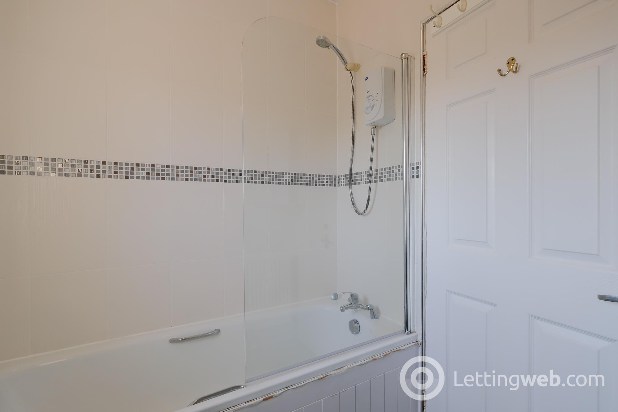 Property to rent in Bell Street Bellshill
