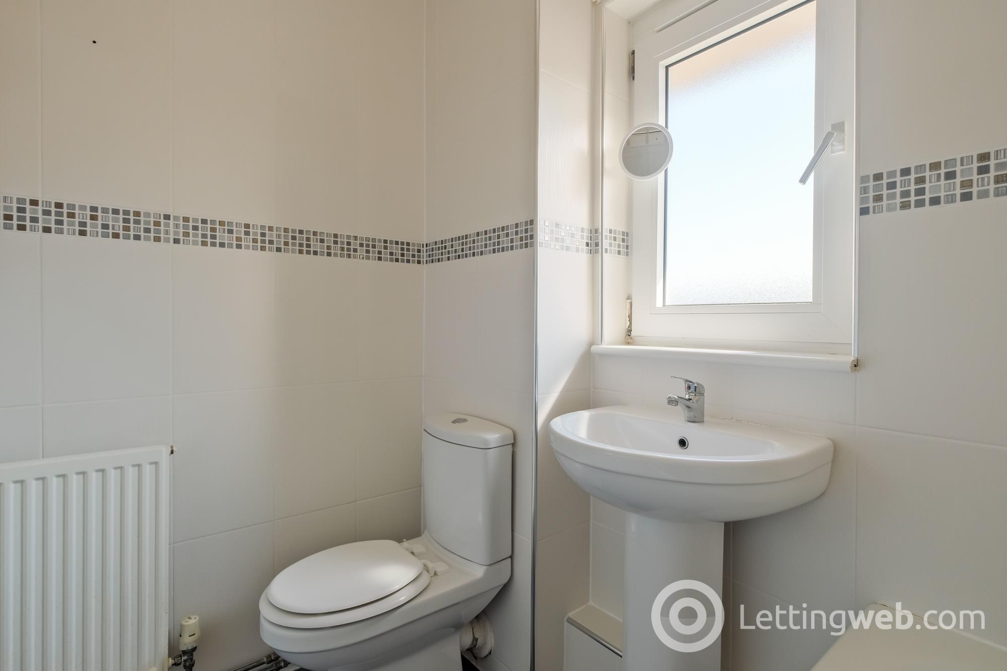 Property to rent in Bell Street Bellshill