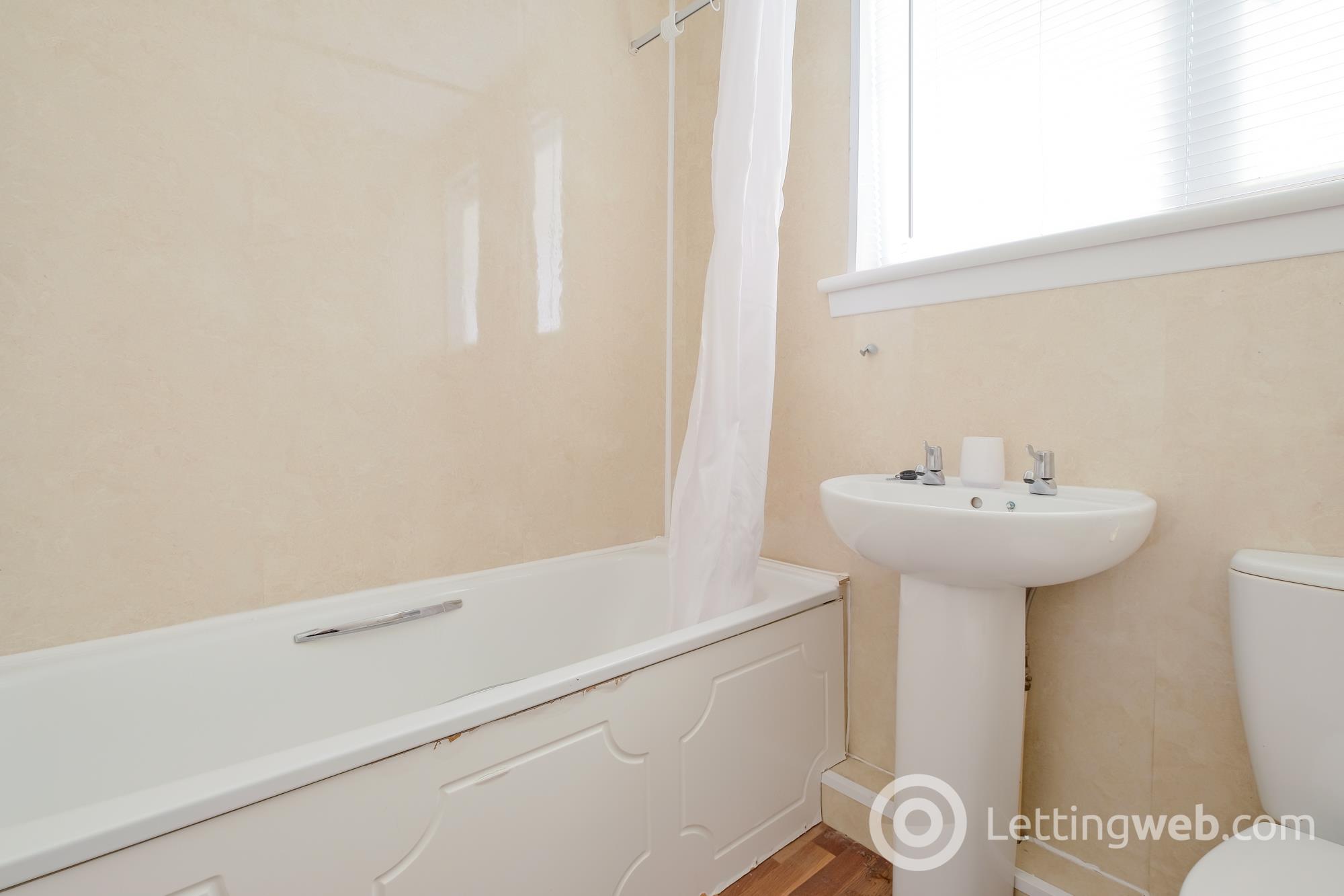 Property to rent in Linnhe Crescent Wishaw