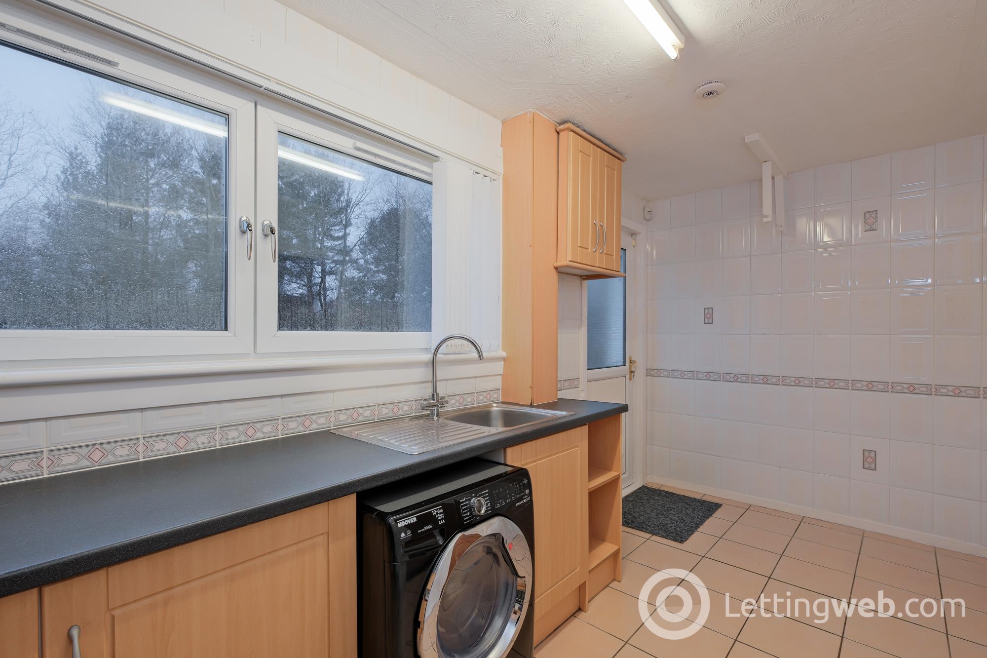 Property to rent in Nith Path Cleland