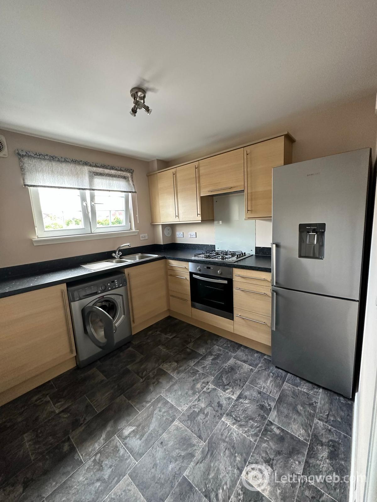Property to rent in Leyland Road Bathgate