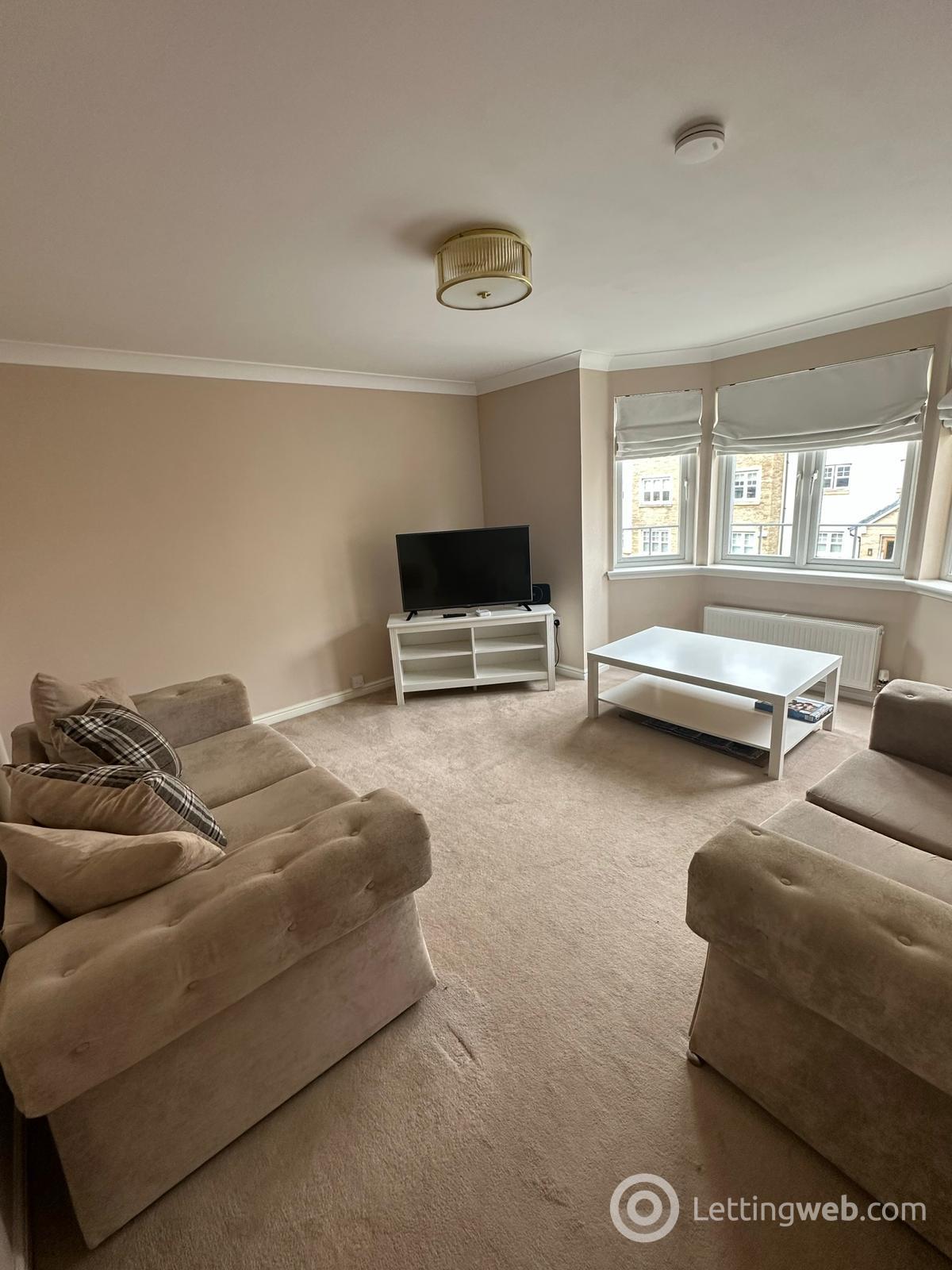 Property to rent in Leyland Road Bathgate