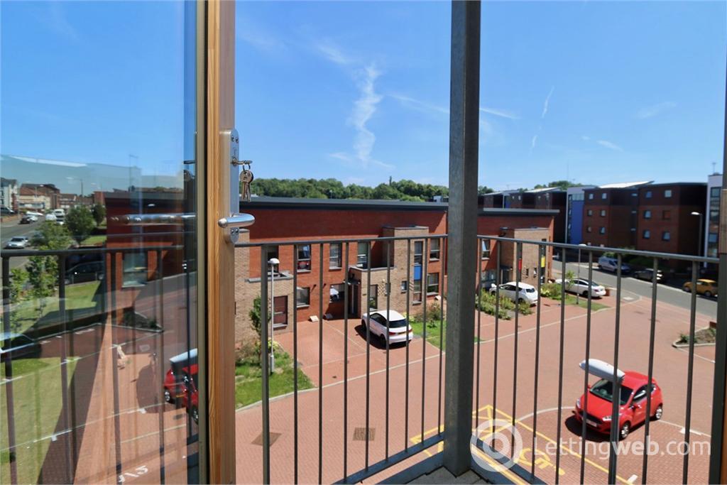 Property to rent in Shuna Court Glasgow