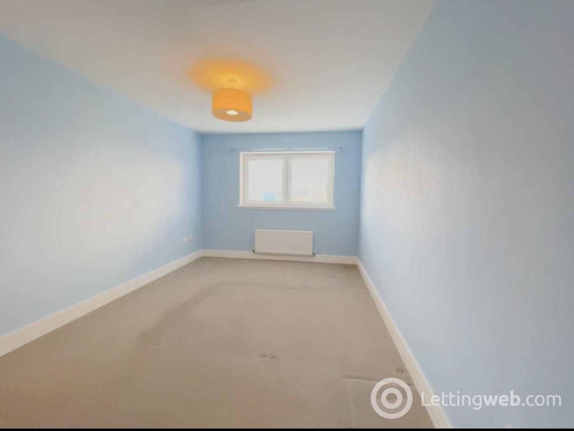 Property to rent in Mulberry Road, Renfrew