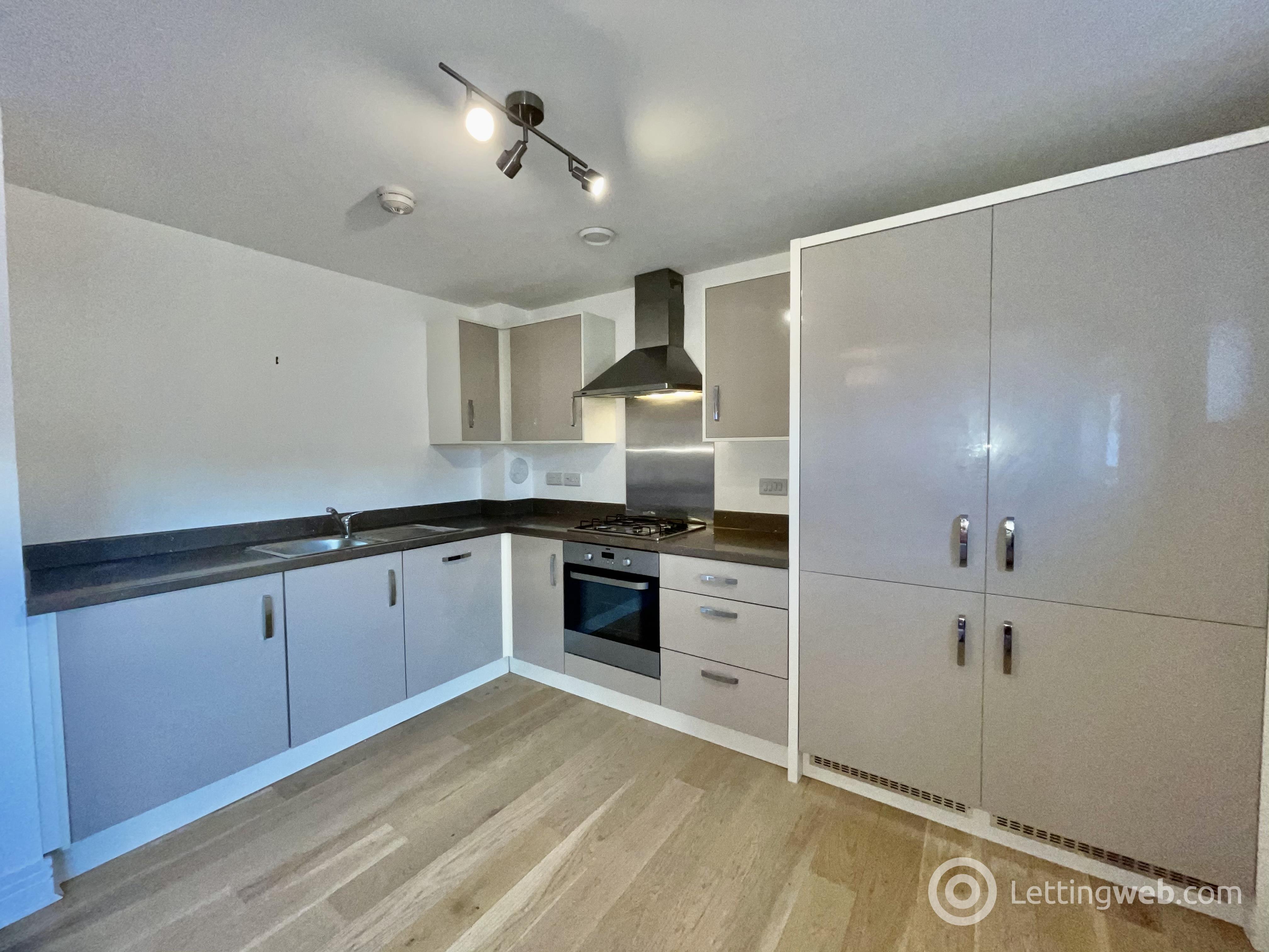 Property to rent in Mulberry Road, Renfrew