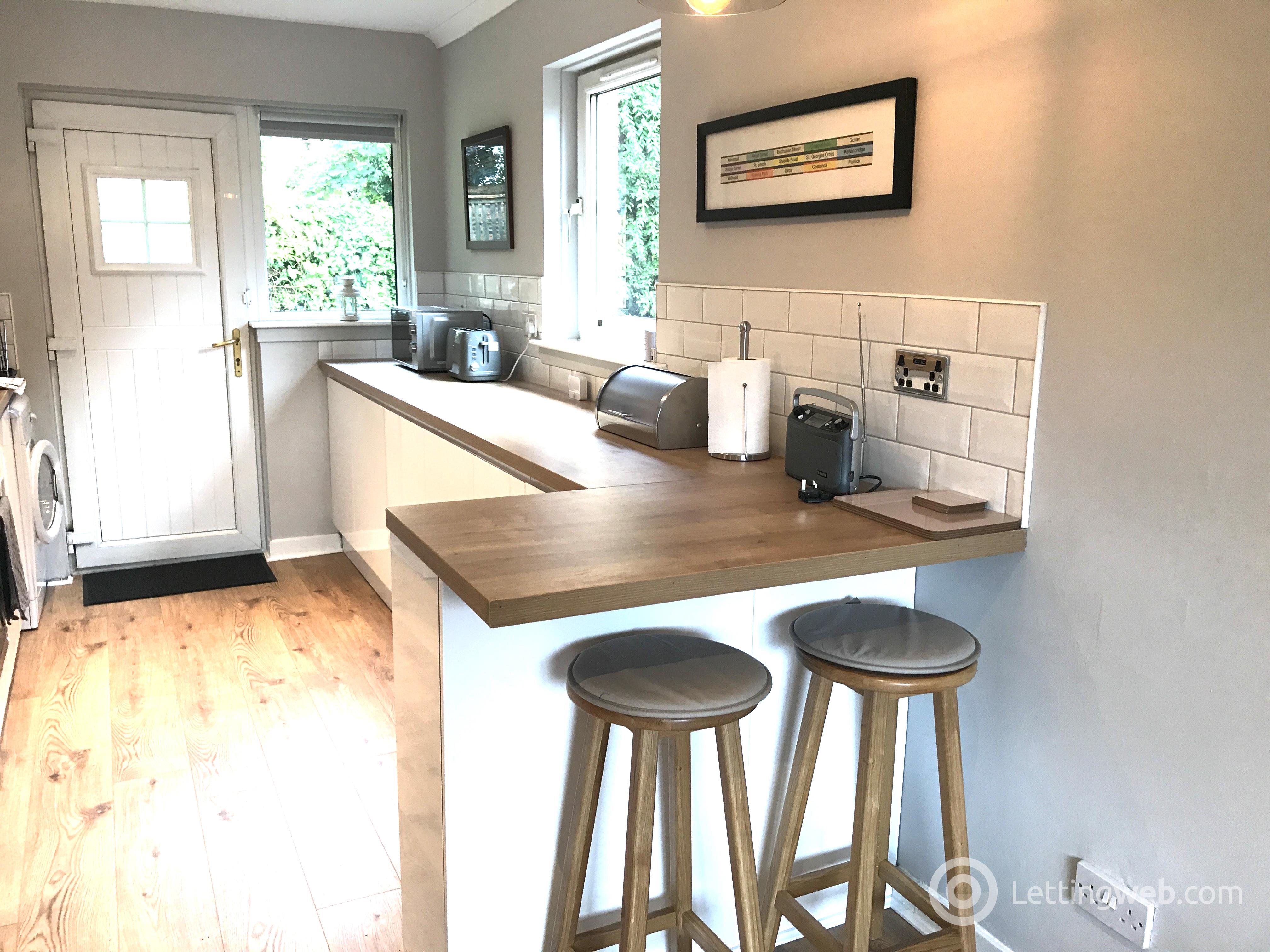 Property to rent in Kelvinside Drive, North Kelvinside