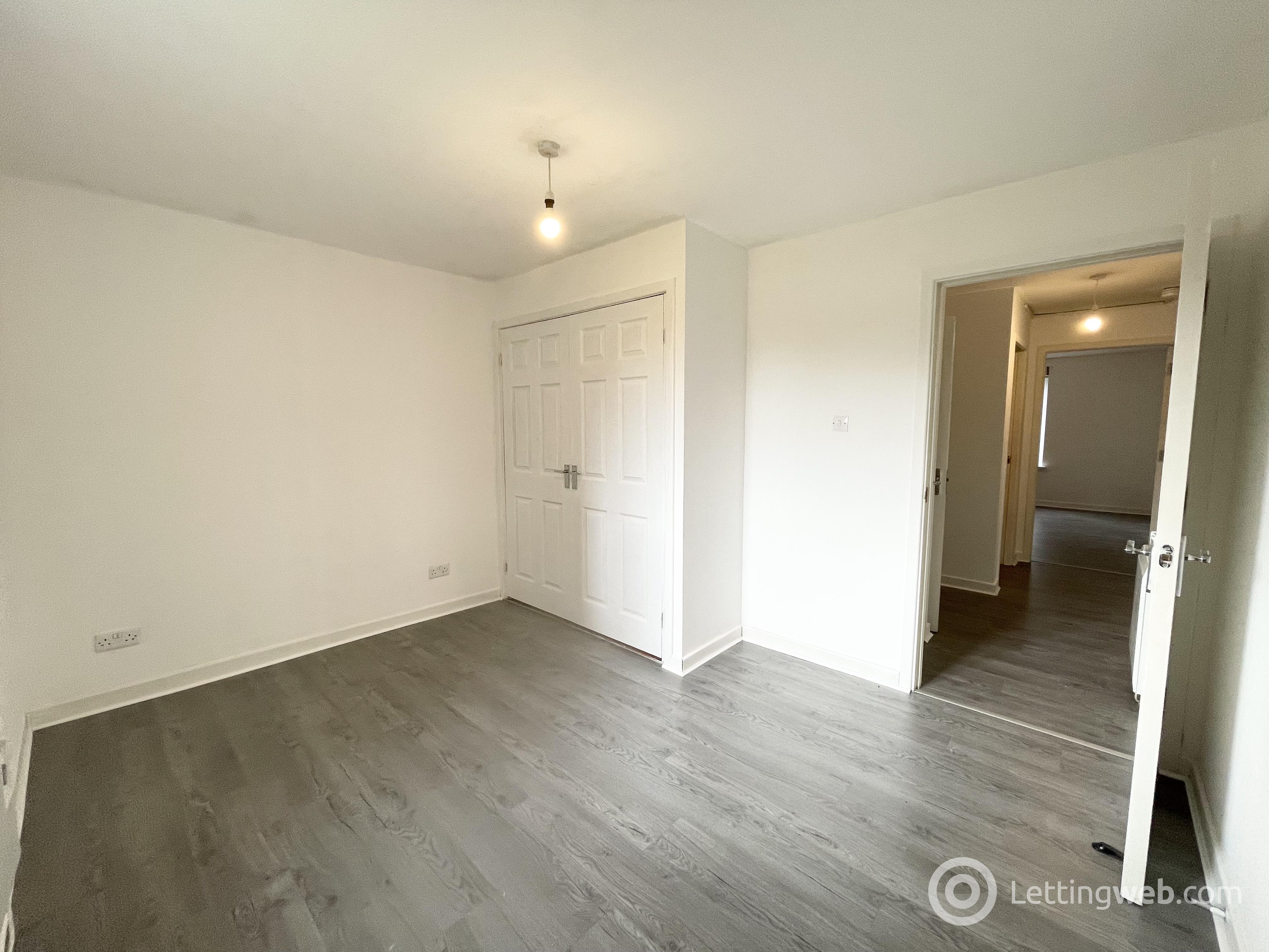 Property to rent in Tullis Gardens