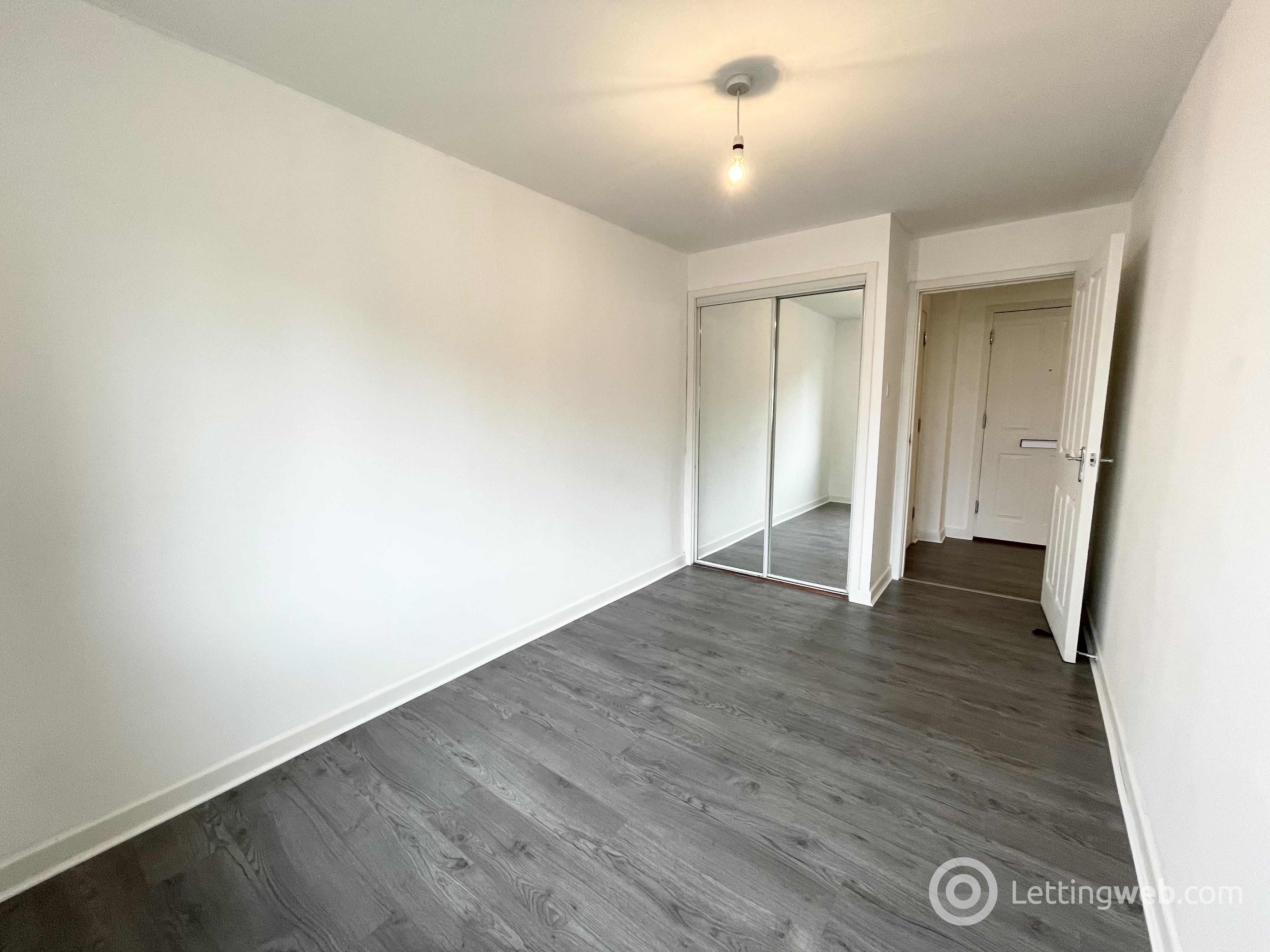 Property to rent in Tullis Gardens