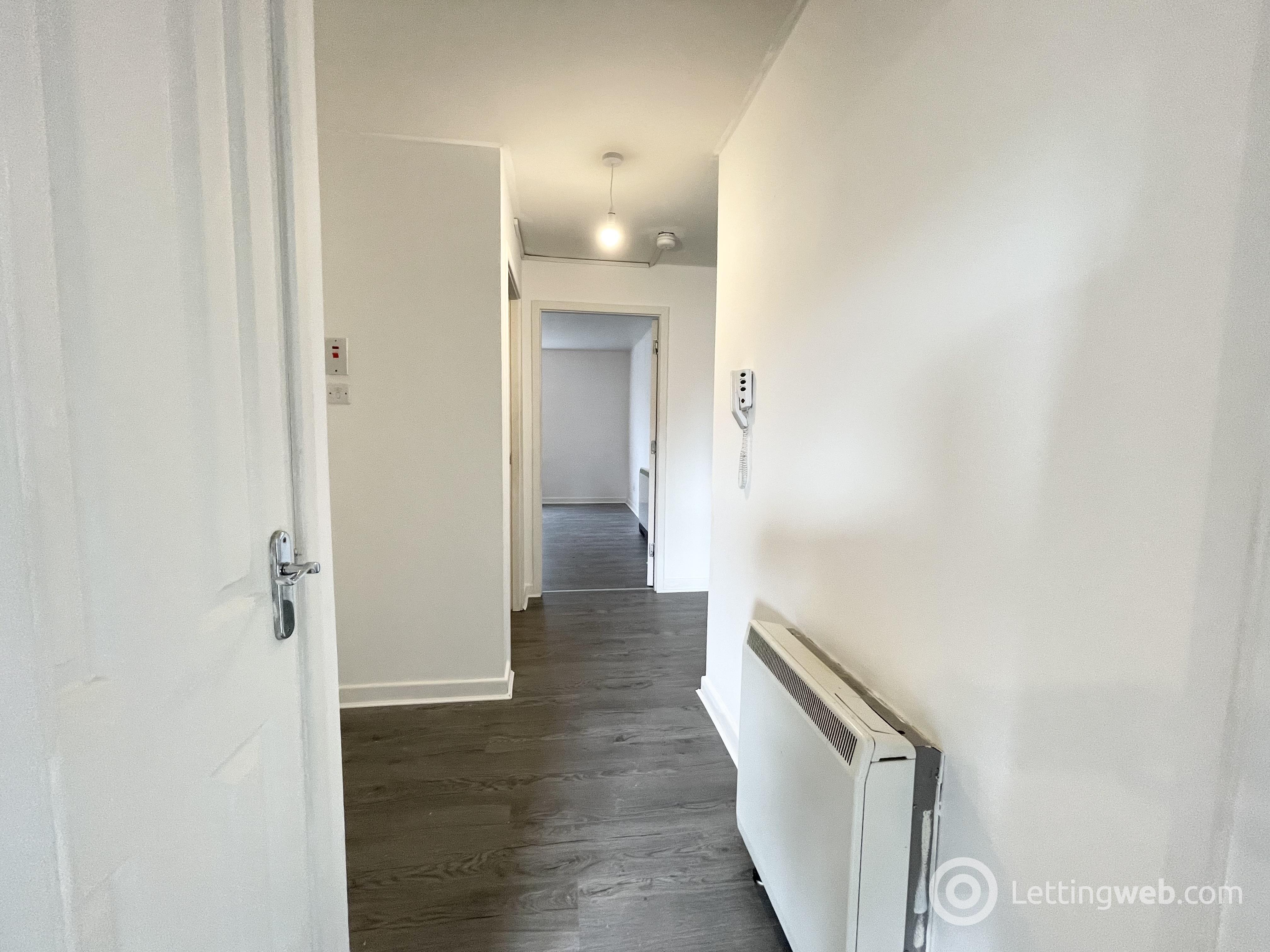 Property to rent in Tullis Gardens