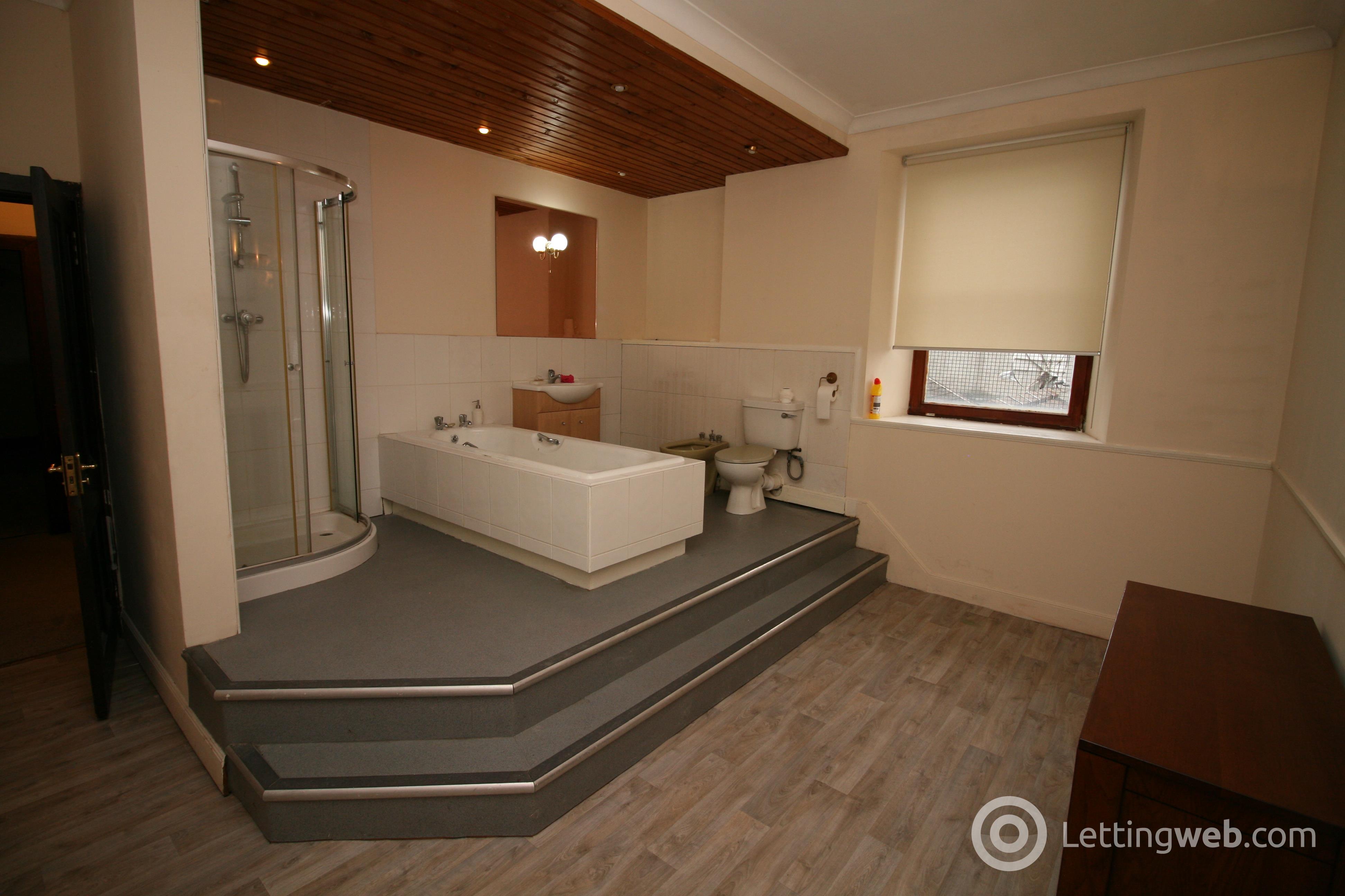 Property to rent in 6 Caledonian Road, Wishaw, ML2 8AR