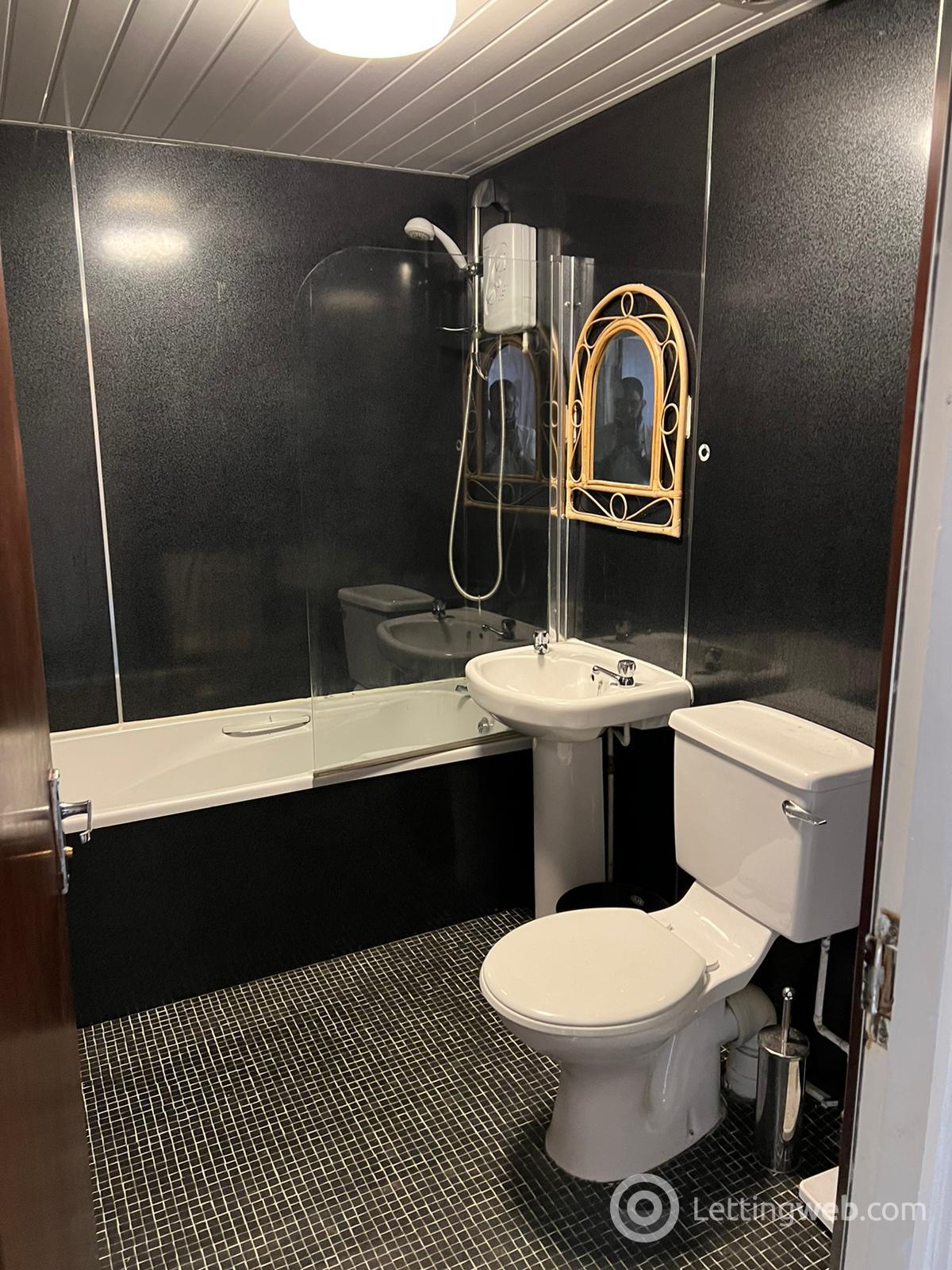 Property to rent in 15B, Step Row, Dundee, DD2 1AF