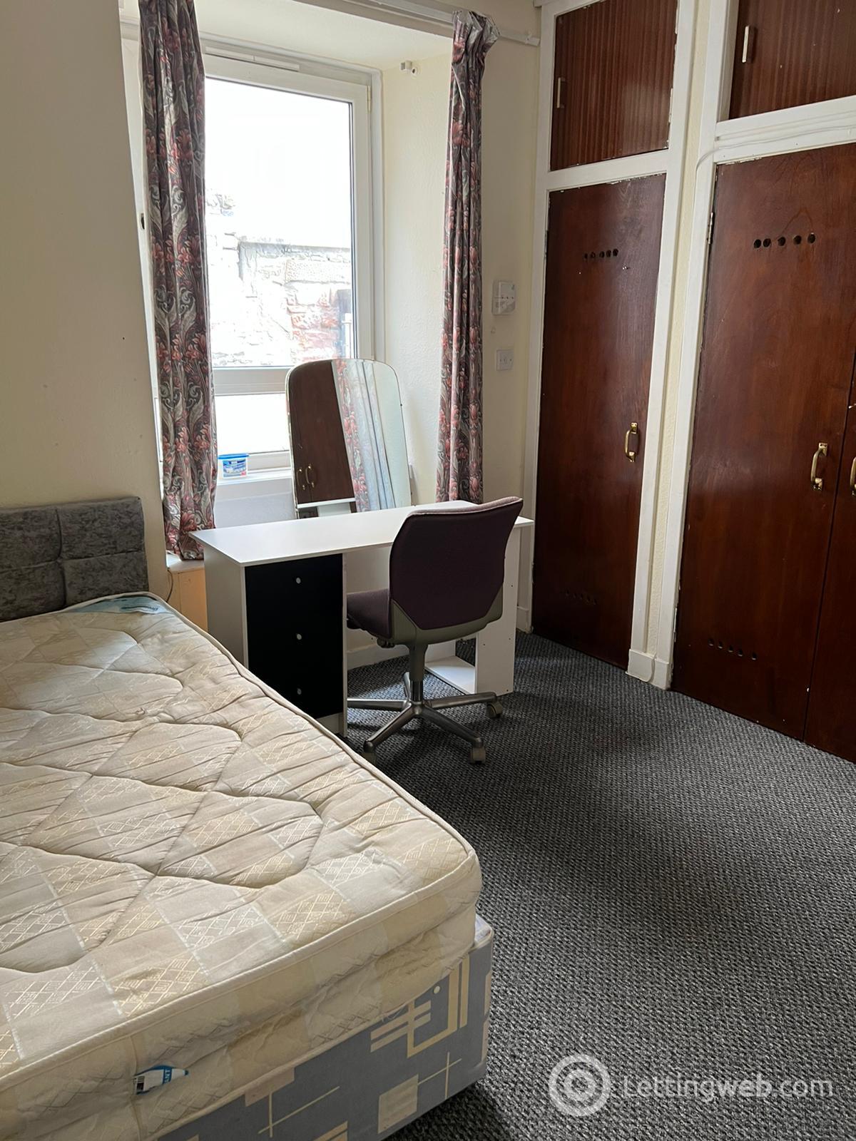 Property to rent in 15B, Step Row, Dundee, DD2 1AF