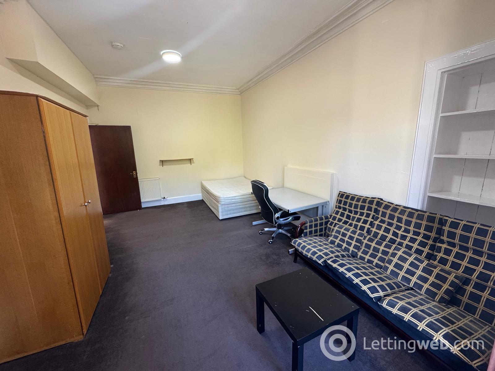 Property to rent in 2 Garland Place, Dundee, DD3 6HE