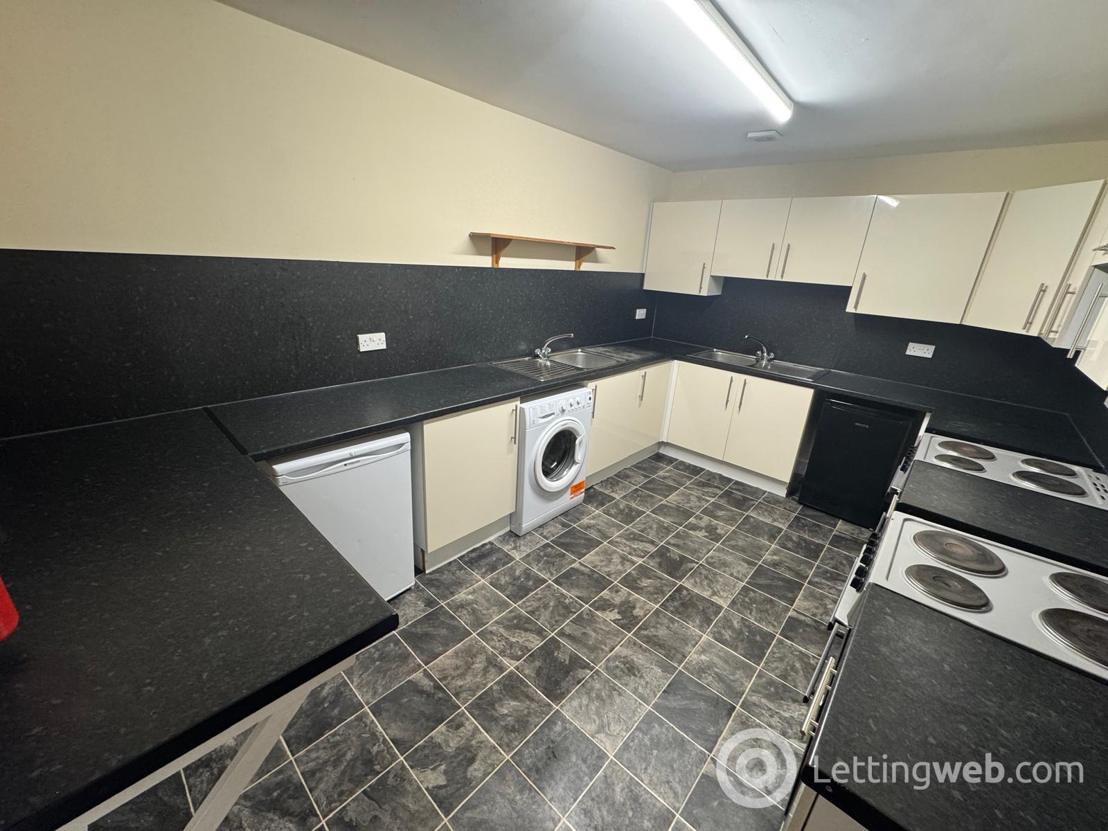 Property to rent in 2 Garland Place, Dundee, DD3 6HE