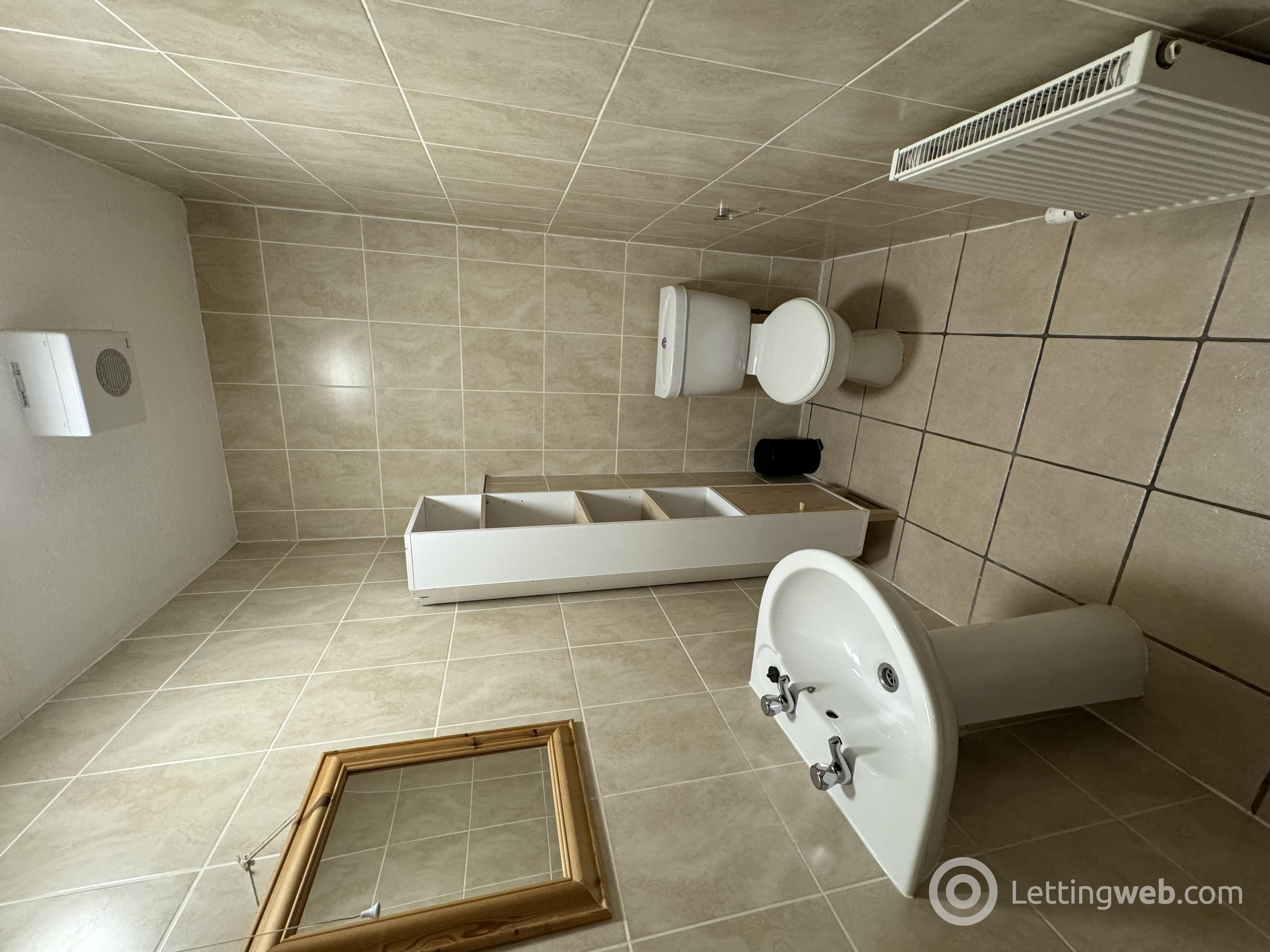 Property to rent in 11E, Whitehall Street, Dundee, DD1 4AA