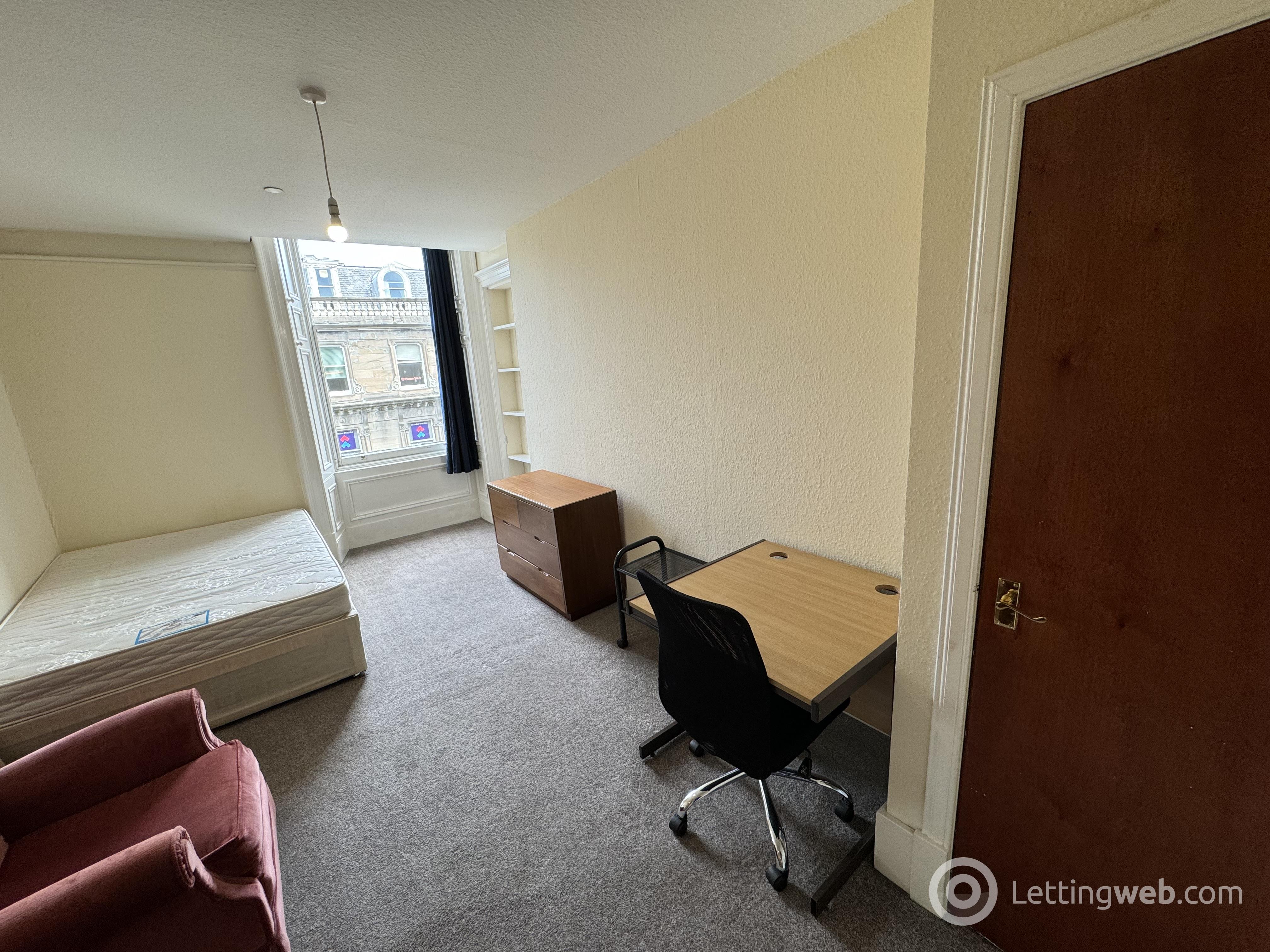 Property to rent in 11E, Whitehall Street, Dundee, DD1 4AA