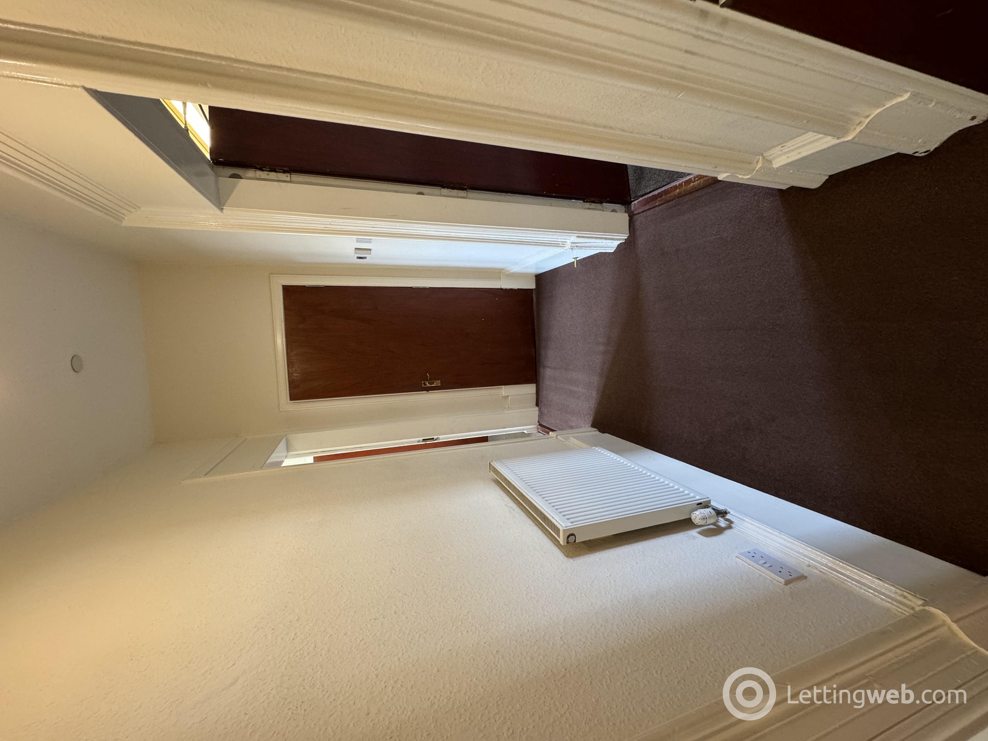 Property to rent in 11E, Whitehall Street, Dundee, DD1 4AA