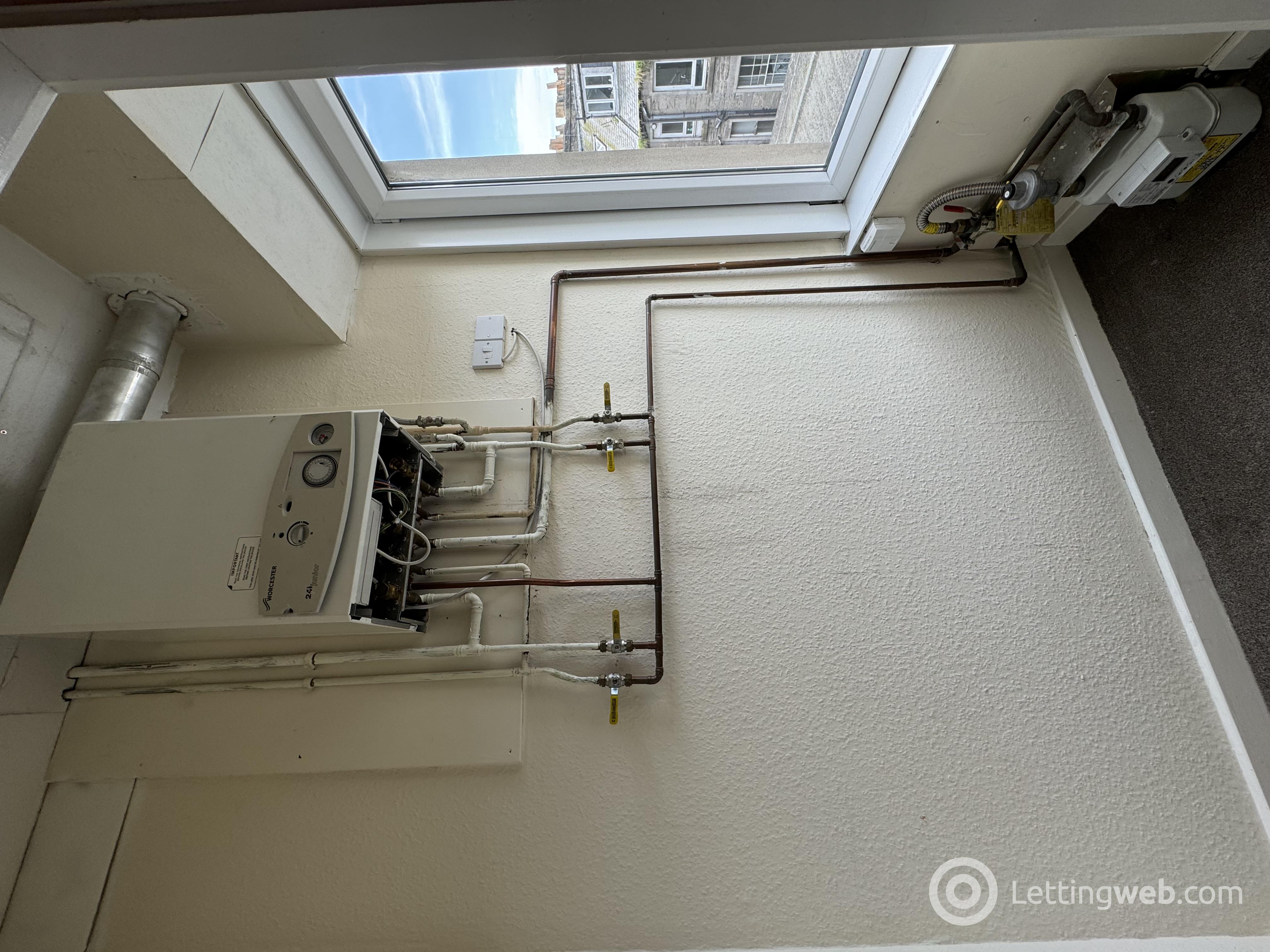 Property to rent in 11E, Whitehall Street, Dundee, DD1 4AA