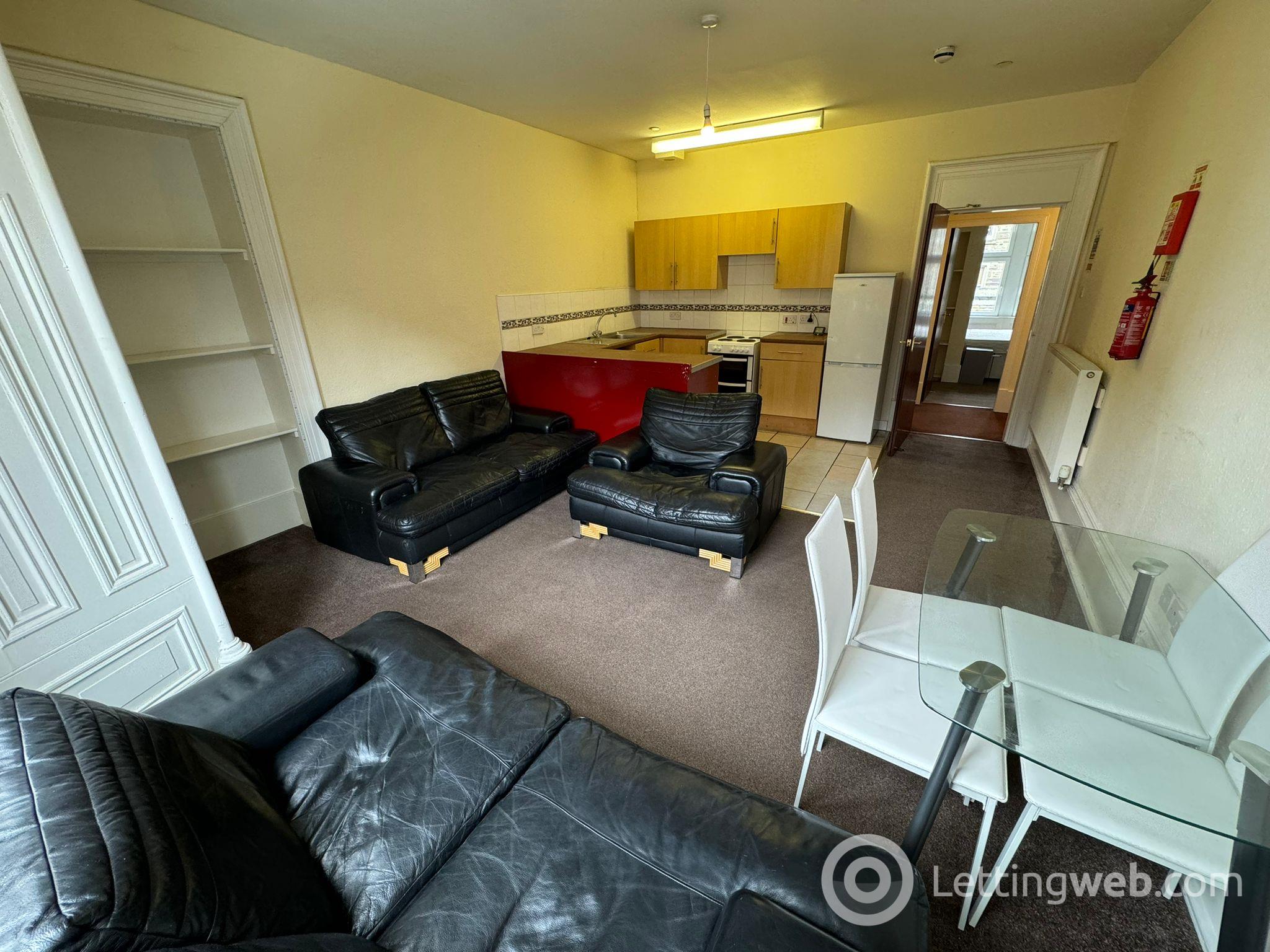 Property to rent in 11D, Whitehall Street, Dundee, DD1 4AA