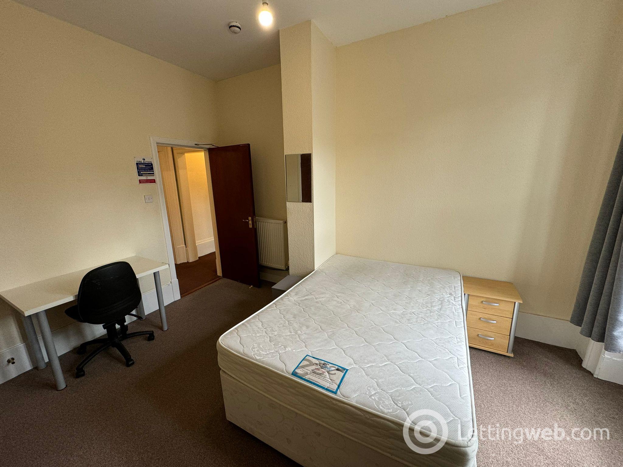 Property to rent in 11D, Whitehall Street, Dundee, DD1 4AA